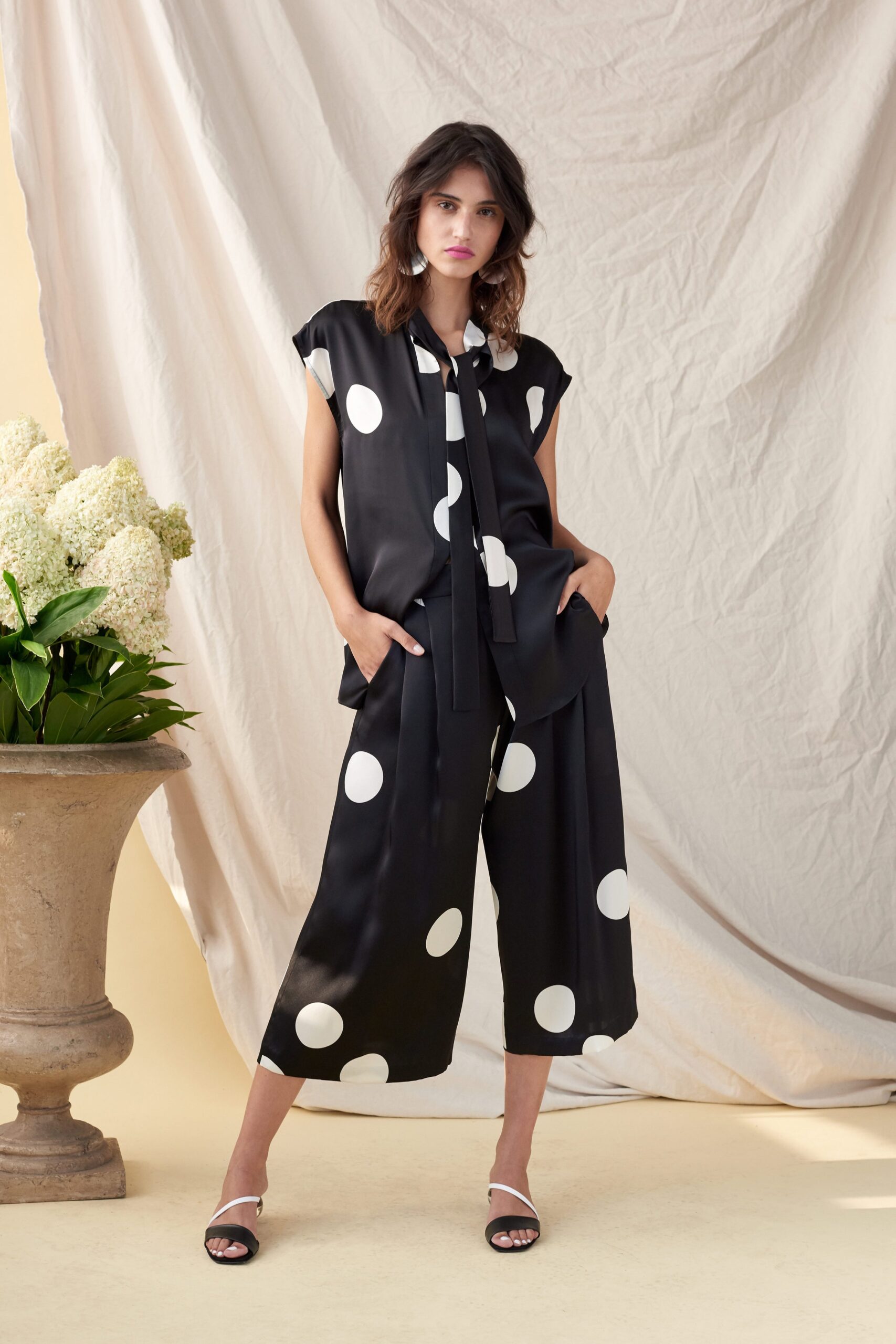 black silk sleeveless collared relaxed polka-dot top