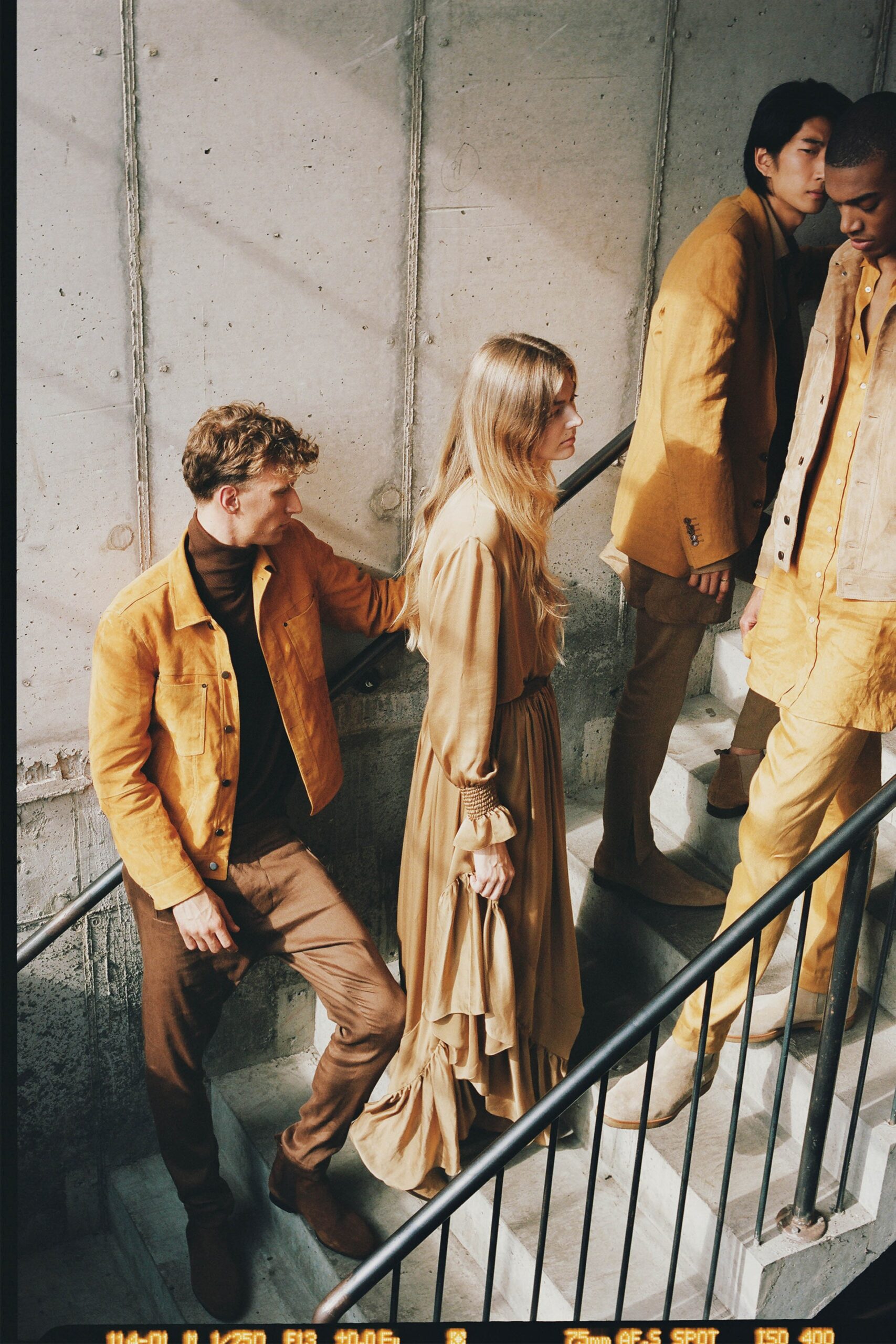 gold cotton long-sleeve collared fitted buttoned jacket