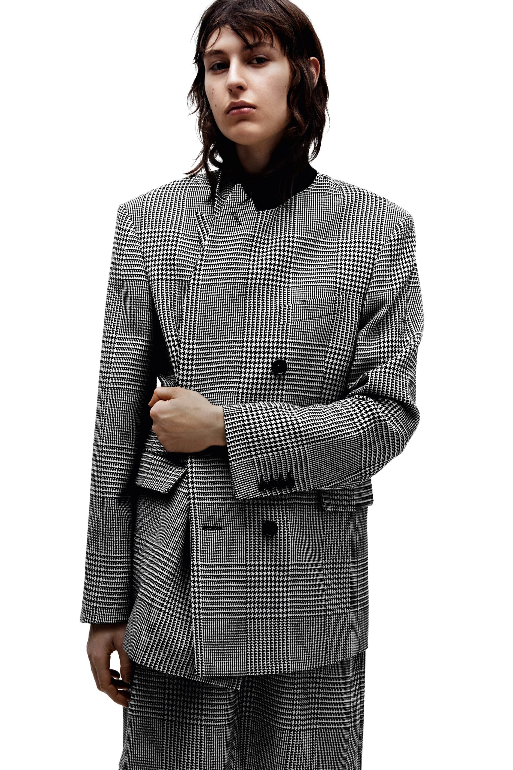 oversized black and white checked blazer