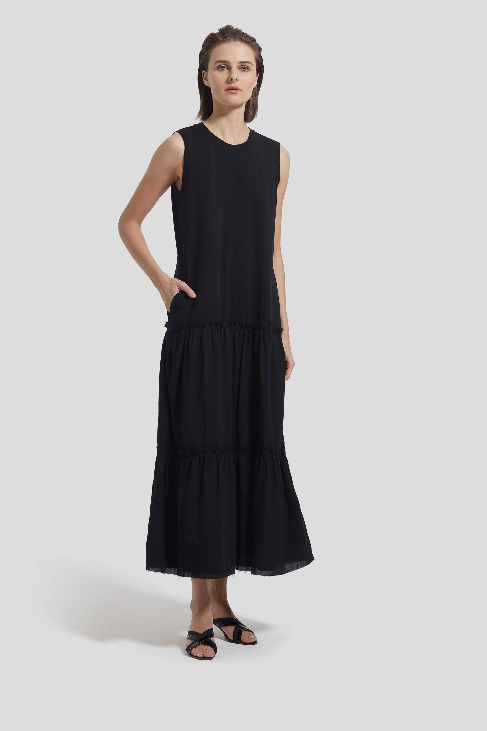 black relaxed sleeveless midi dress
