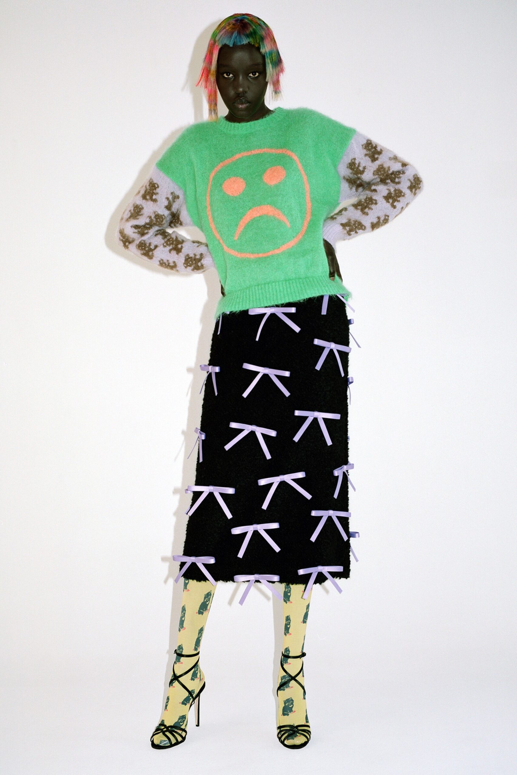 green wool long-sleeve collared relaxed printed sweater