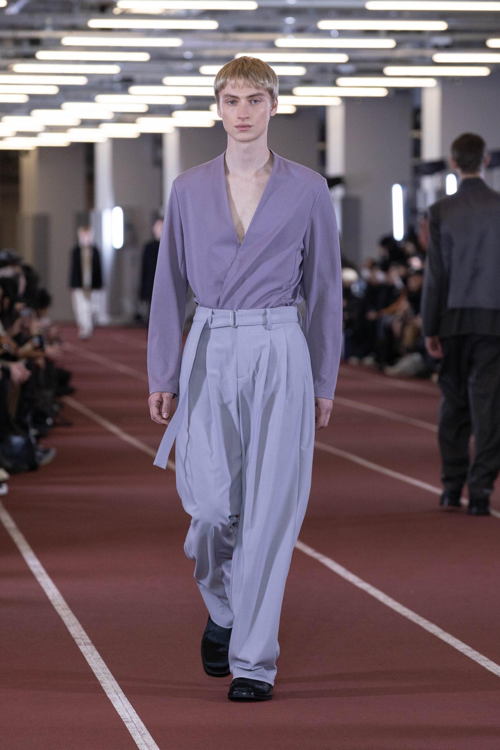 purple cotton long-sleeve v-neck relaxed belted shirt