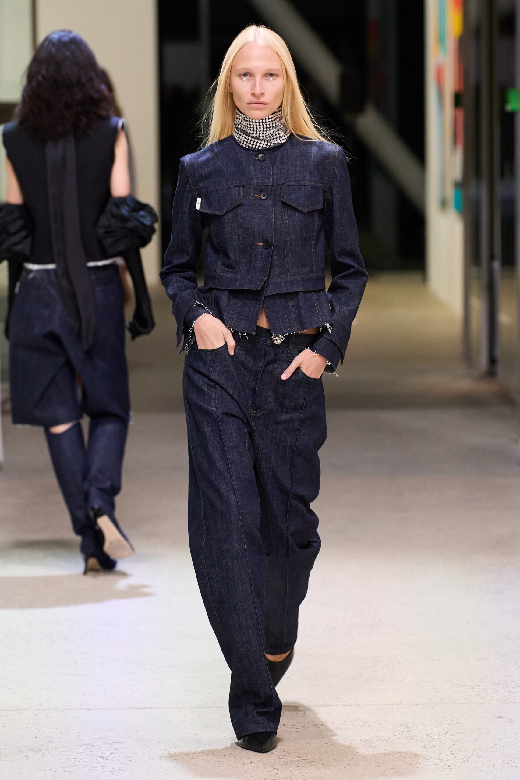 blue denim long-sleeve collared fitted buttoned cropped jacket