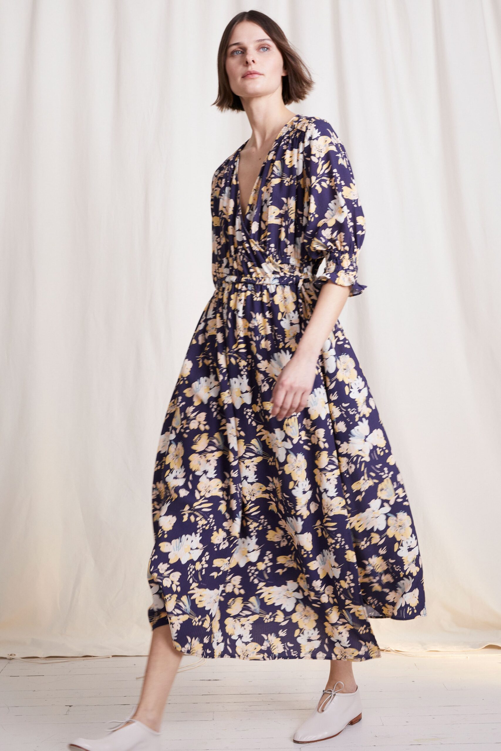 blue floral relaxed maxi dress