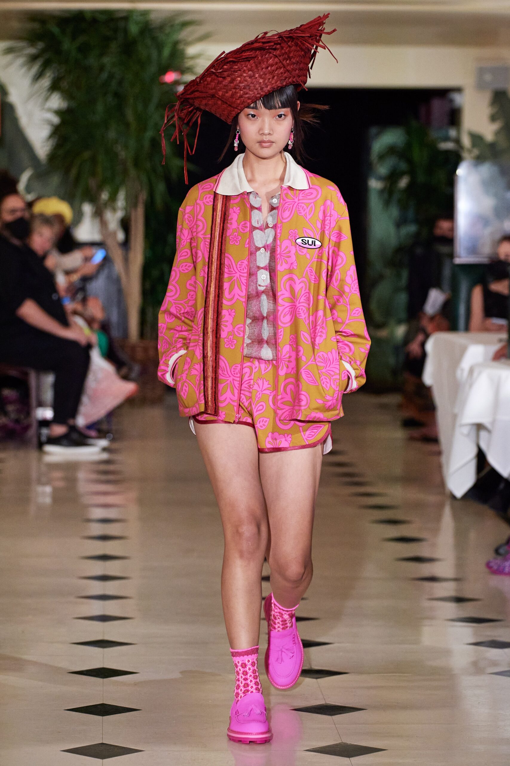 pink cotton long-sleeve collared relaxed printed jacket