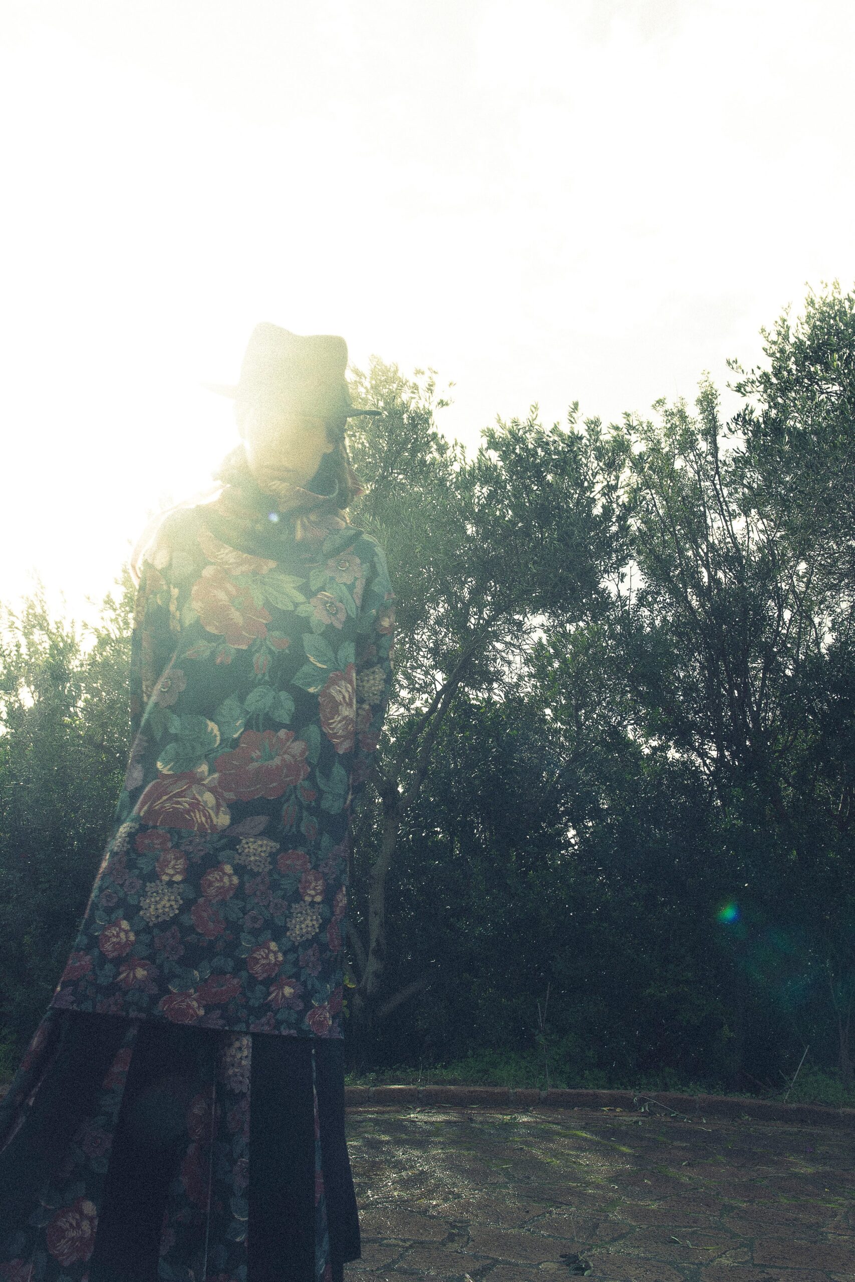 black floral midi dress with hat