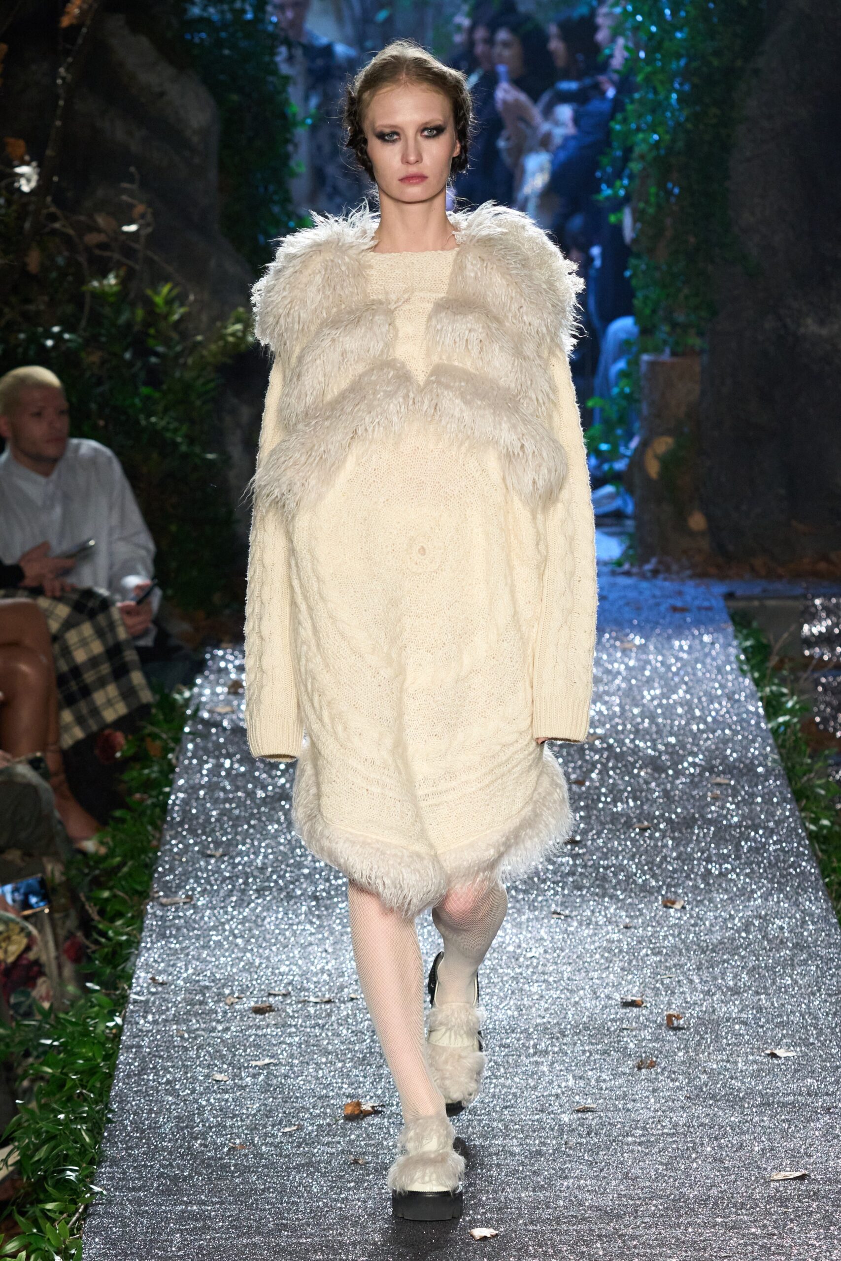 white relaxed midi dress with faux-fur