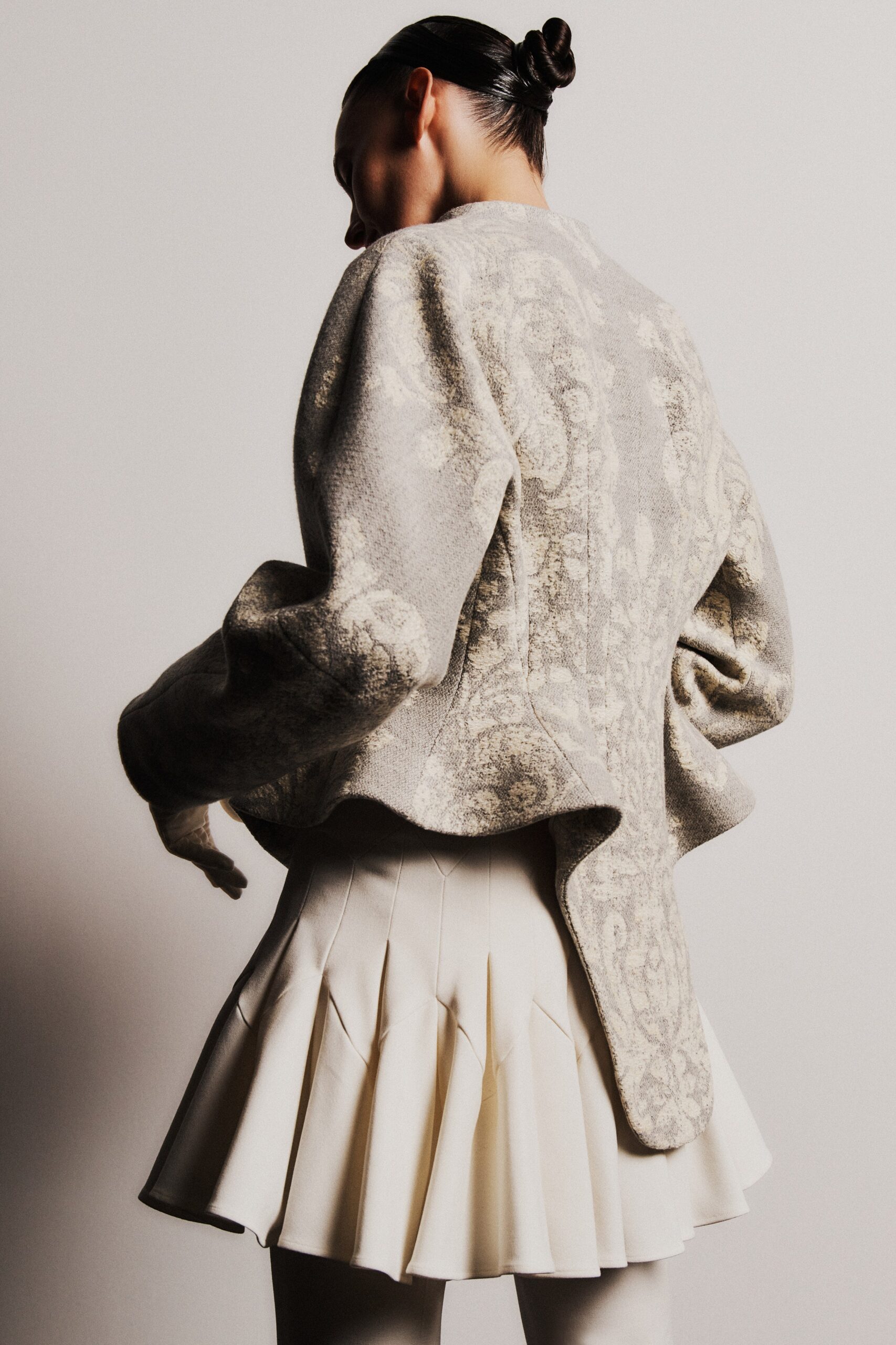beige wool long-sleeve collared relaxed embroidered jacket