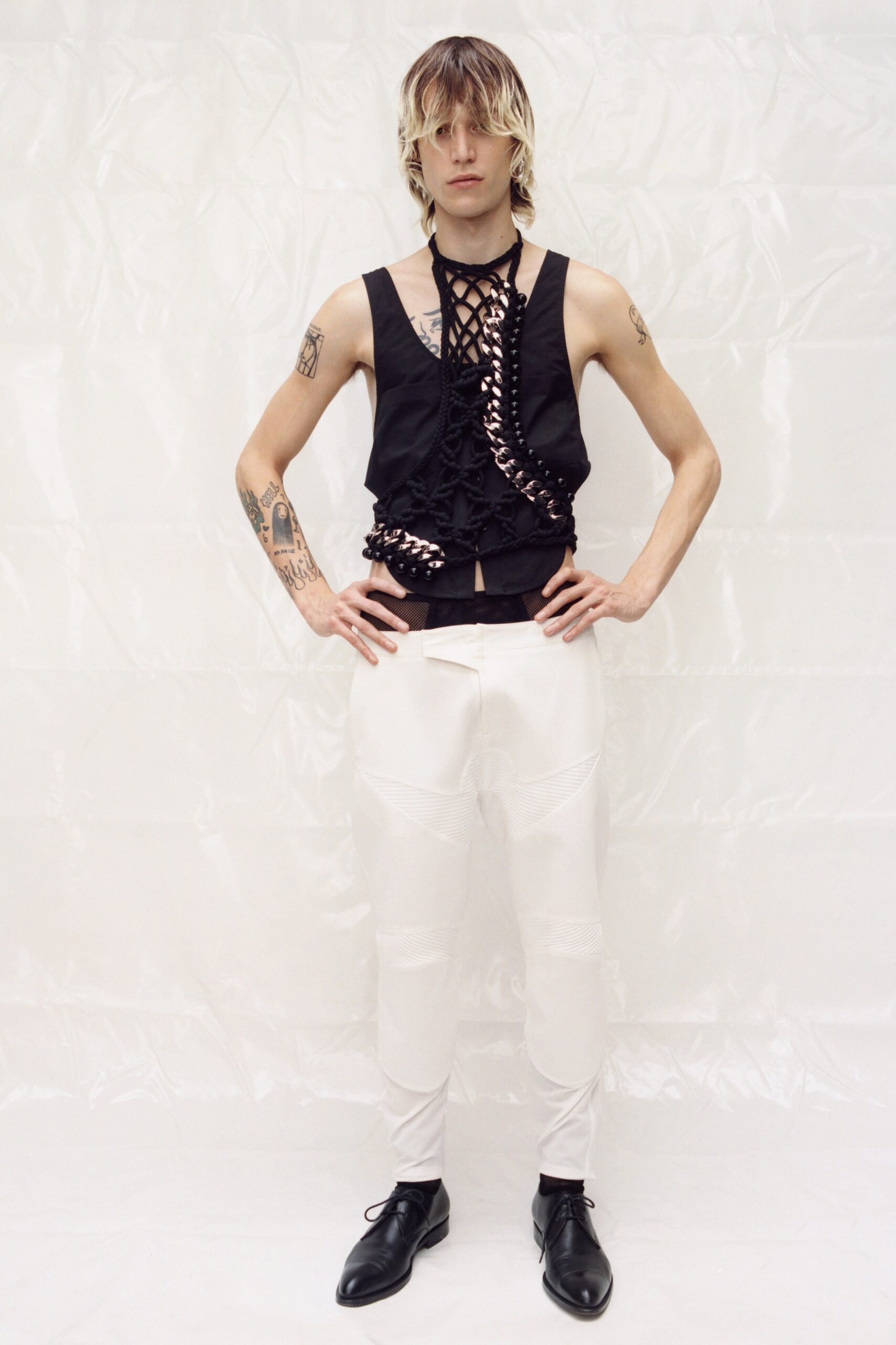 white cotton slim zippered pants