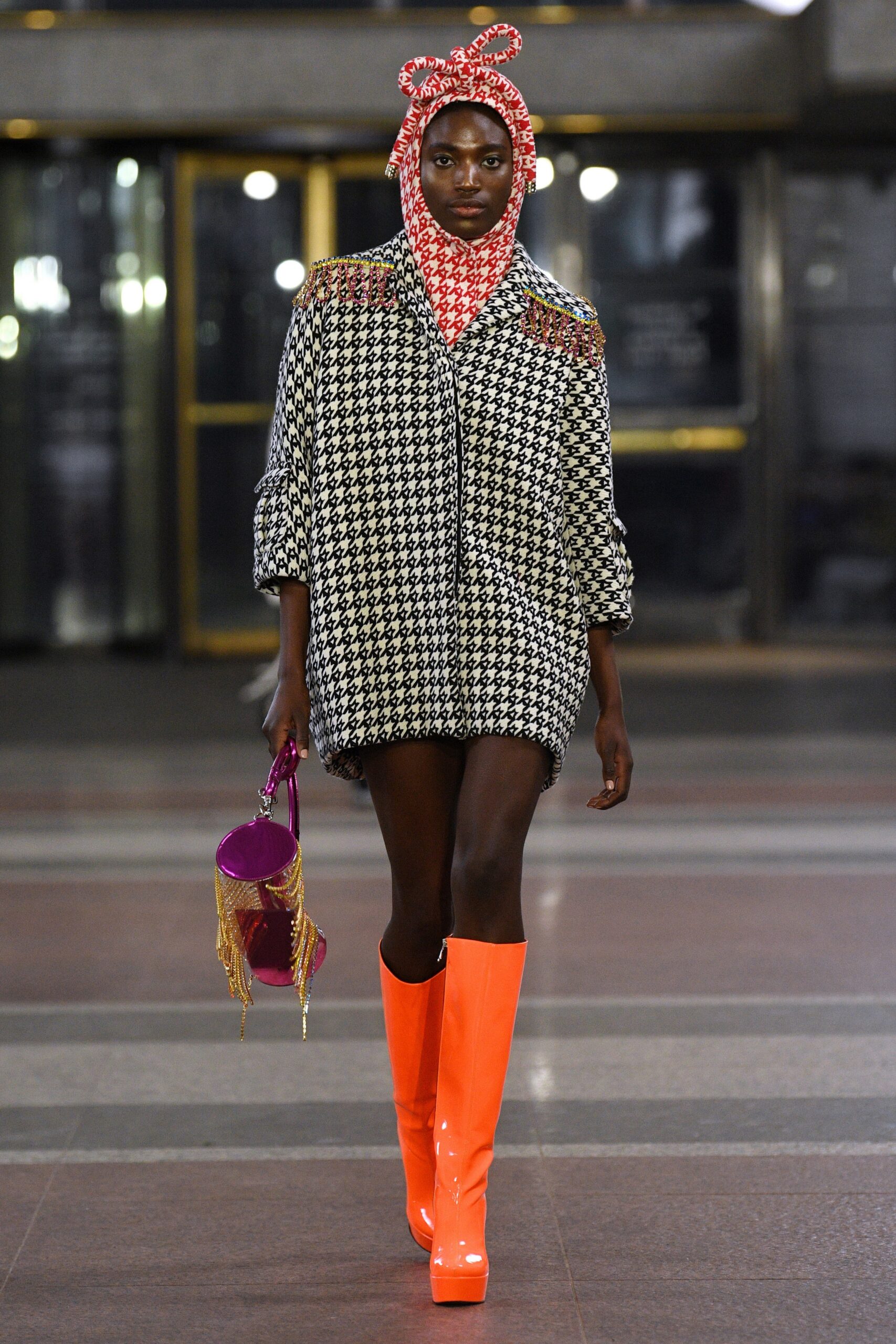 relaxed checked dress with red hood