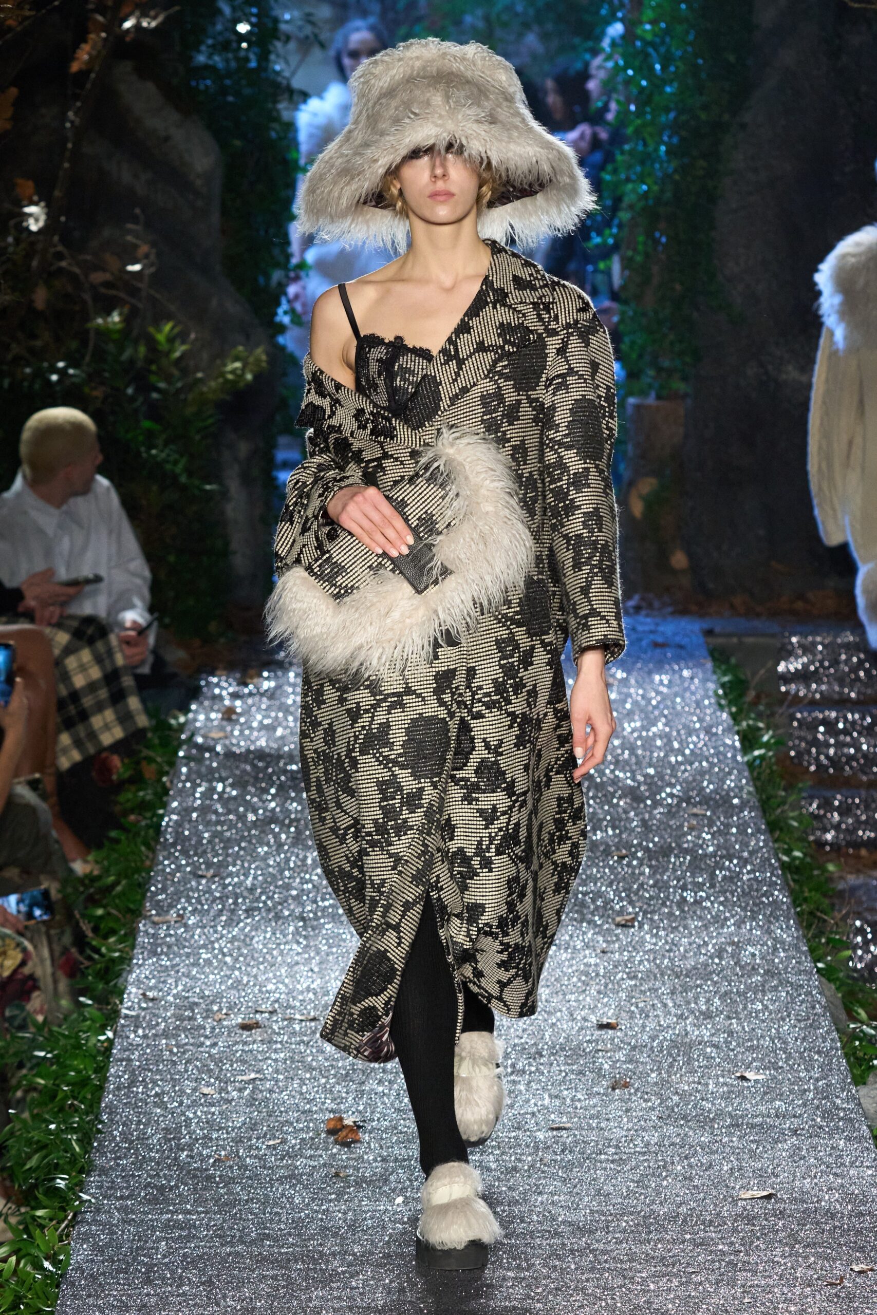 relaxed black and white midi dress with fur hat
