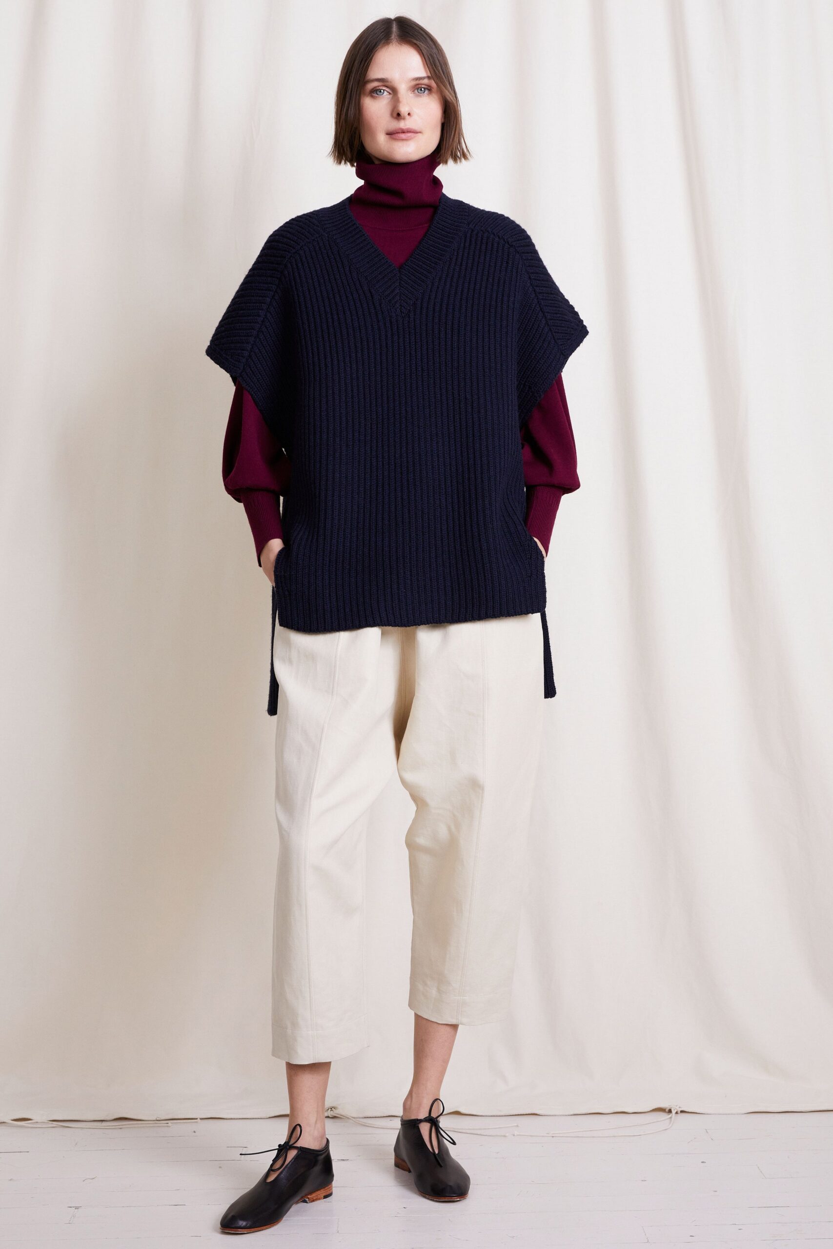 blue wool sleeveless v-neck relaxed ribbed sweater