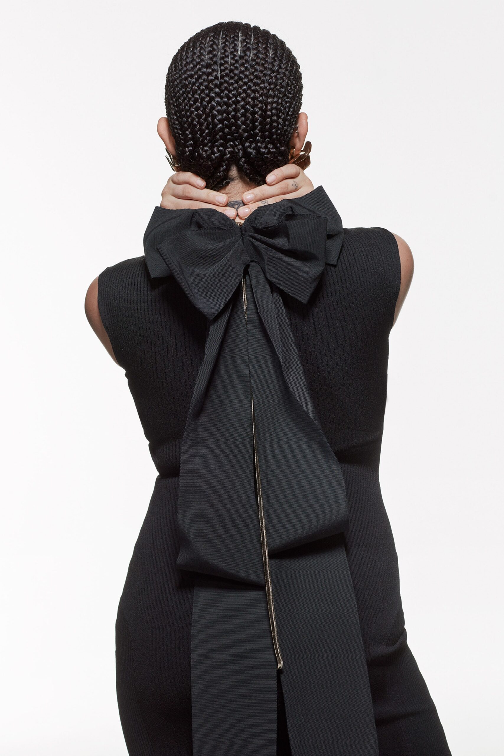 black fitted sleeveless dress