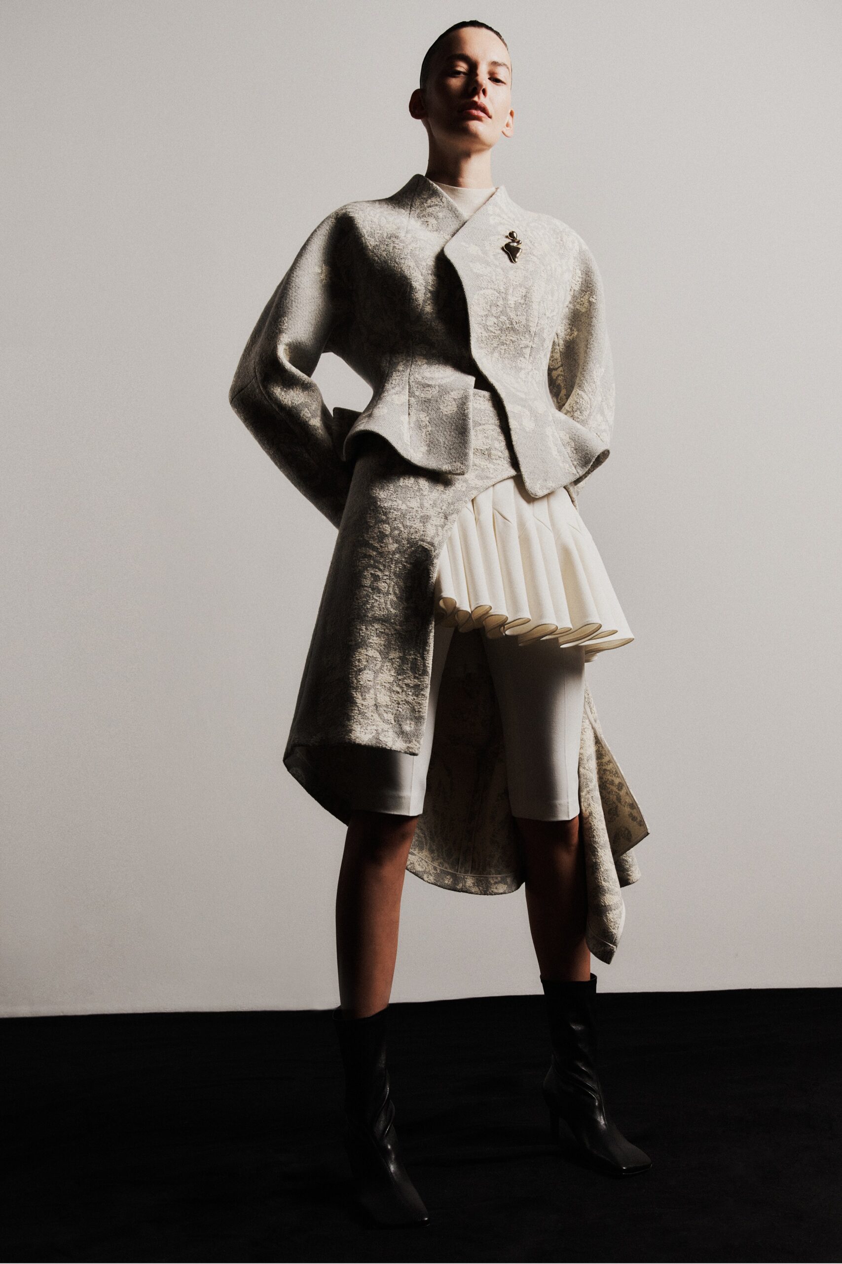 beige brocade long-sleeve collared structured embroidered jacket