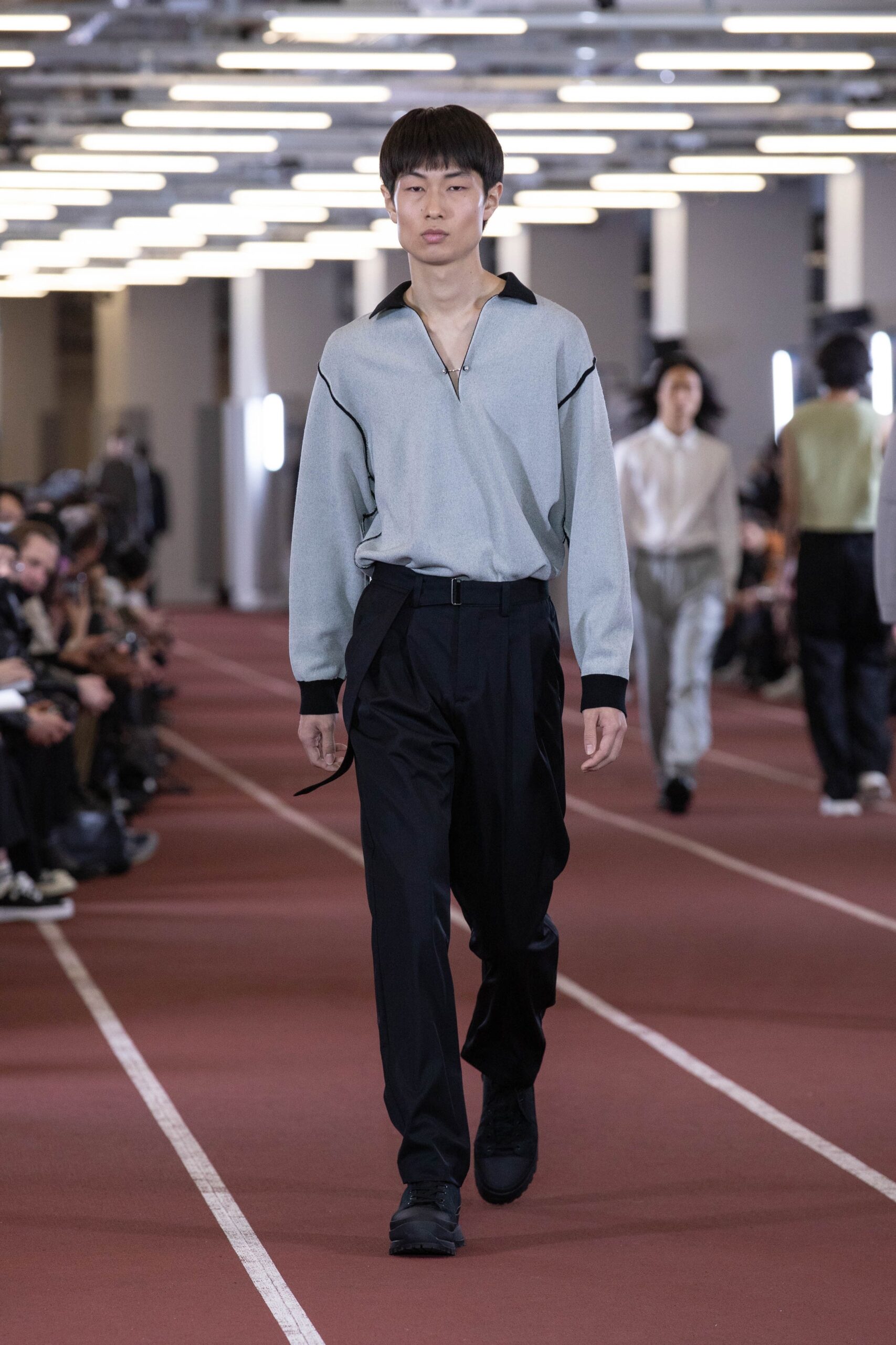 blue cotton long-sleeve collared relaxed zippered shirt