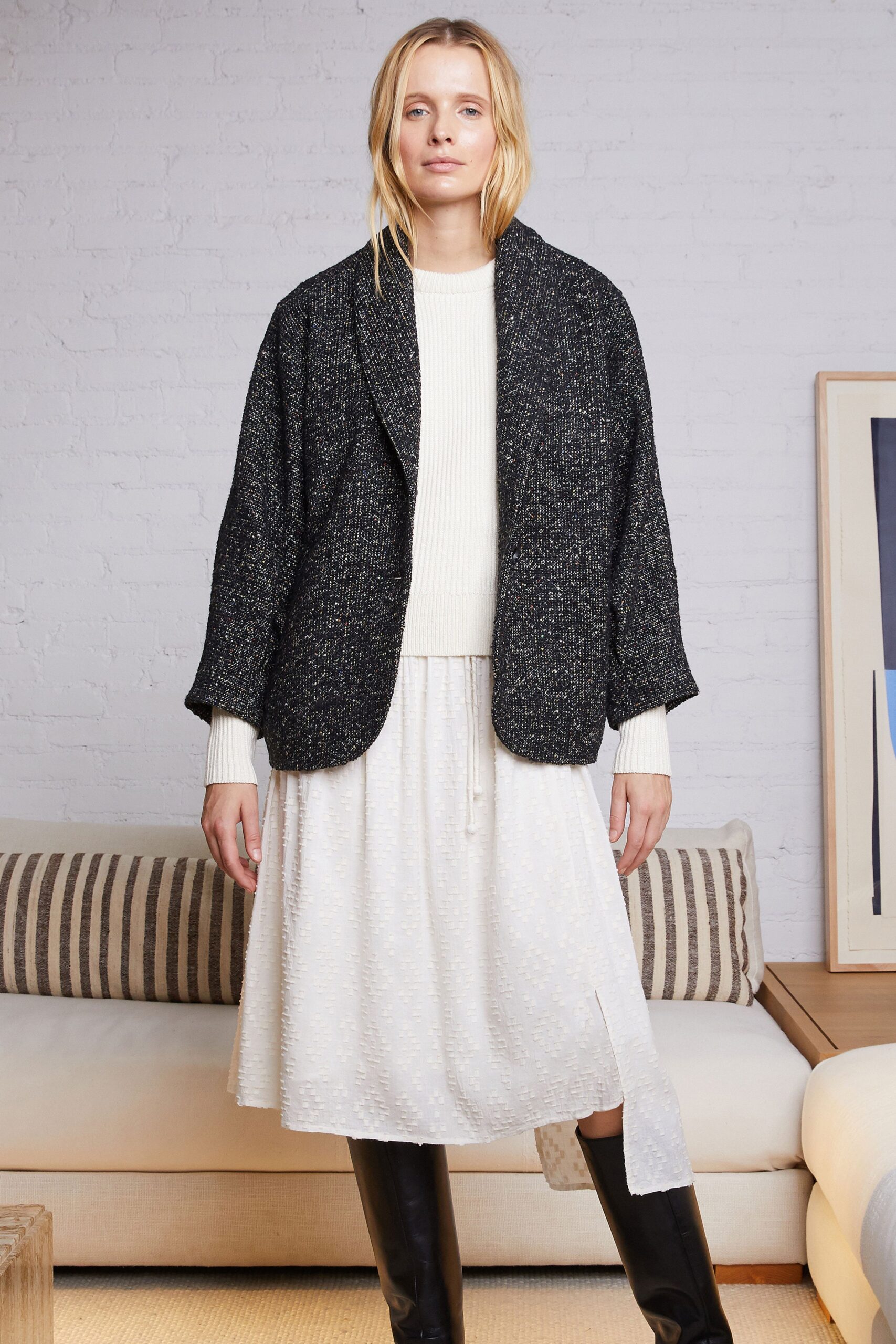 black wool long-sleeve collared relaxed textured jacket