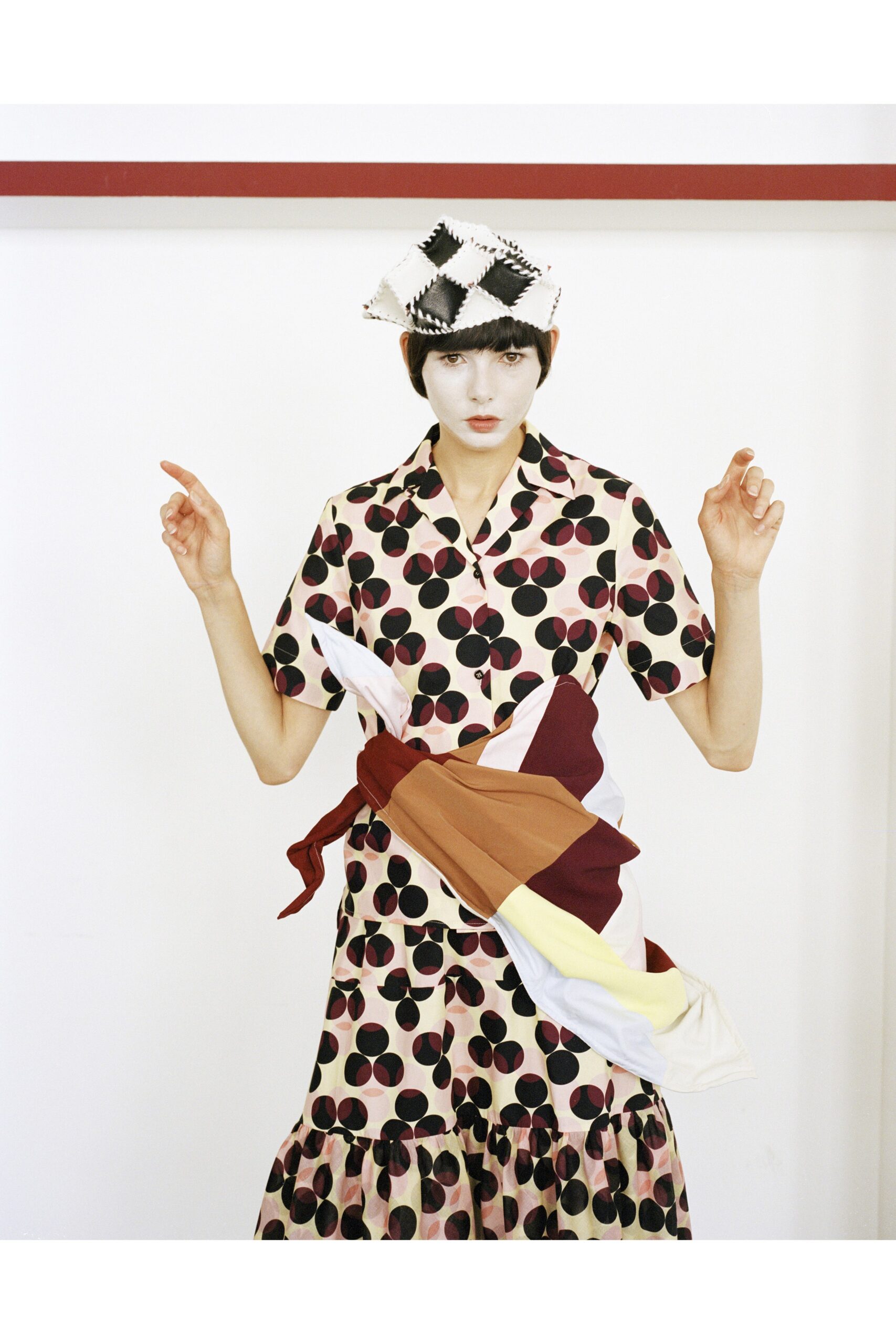 pink printed midi dress with hat
