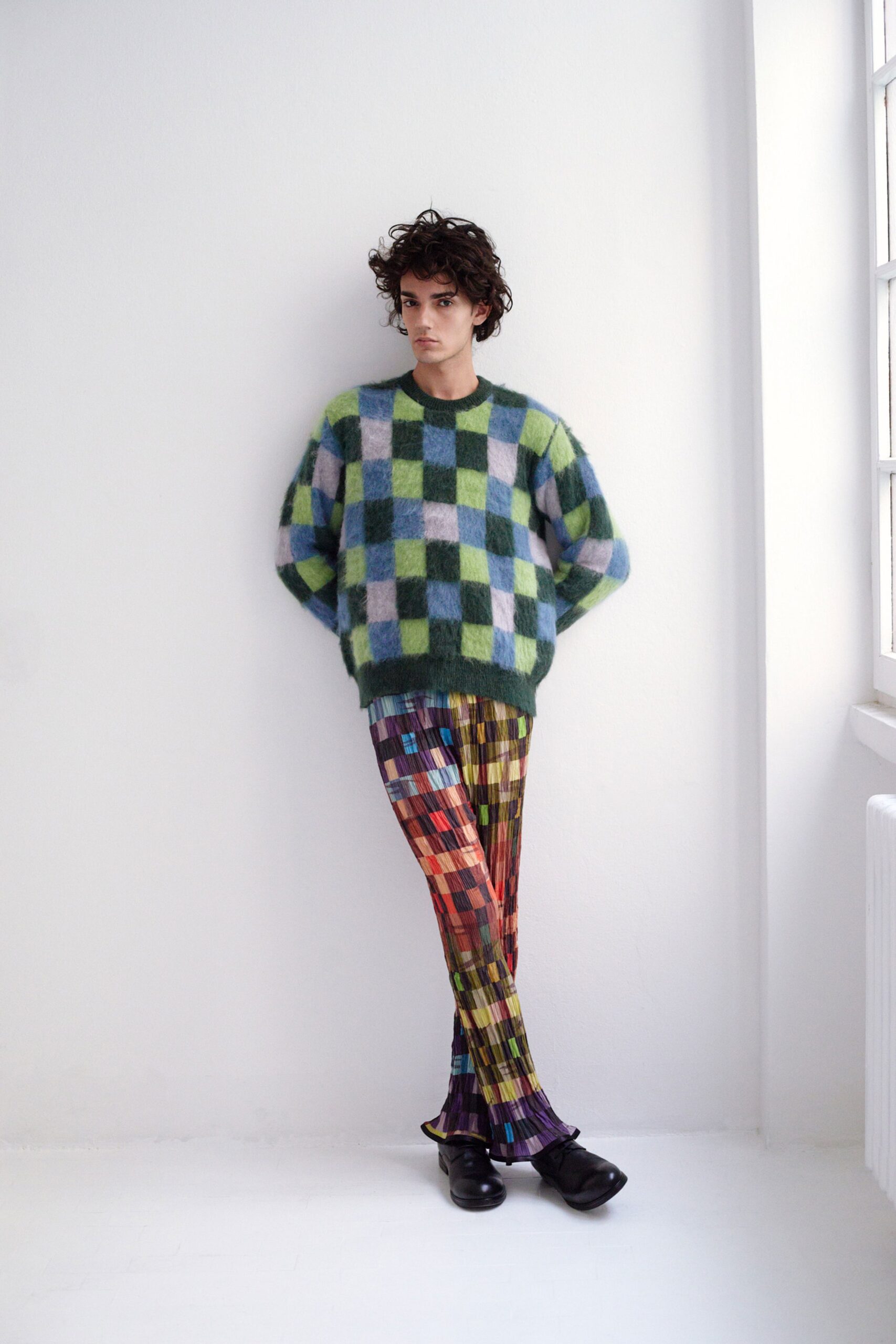 multi silk fitted pleated flowing pants