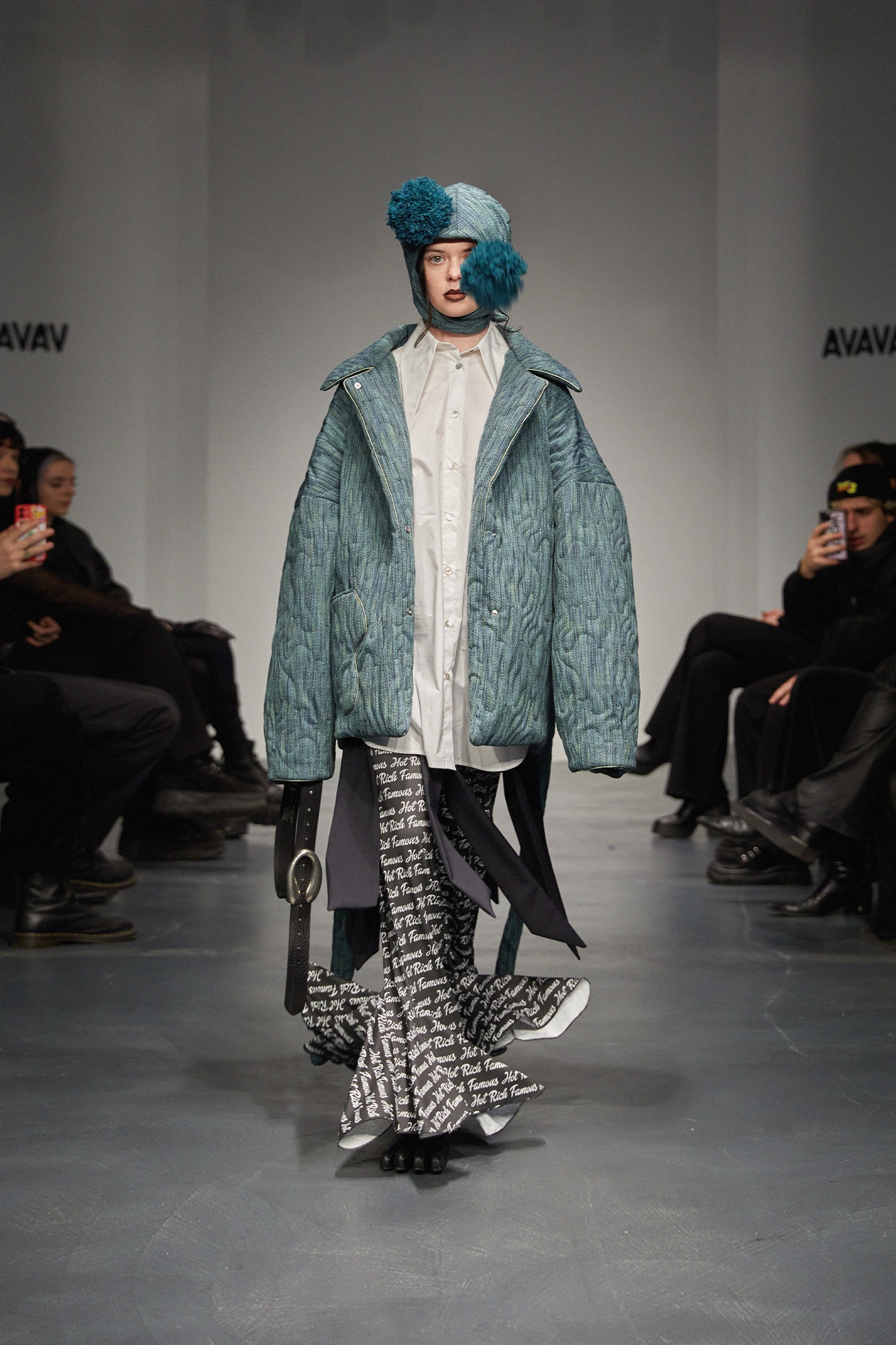 oversized blue quilted coat