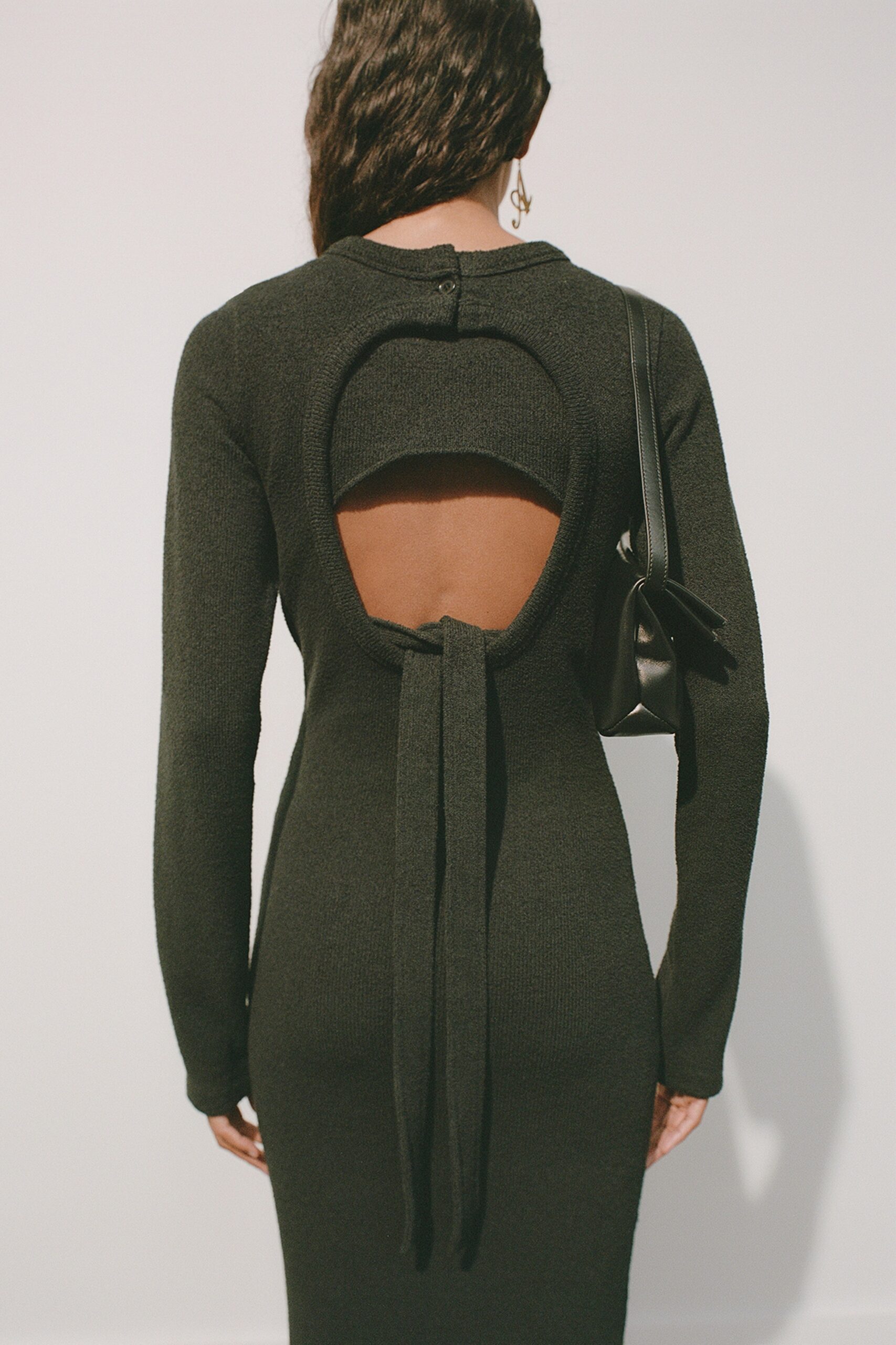 black fitted wool backless dress