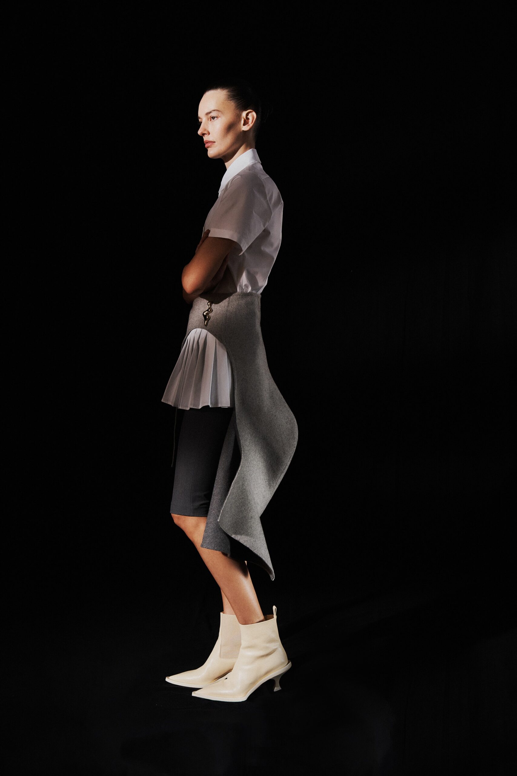 gray wool asymmetric fitted pleated skirt