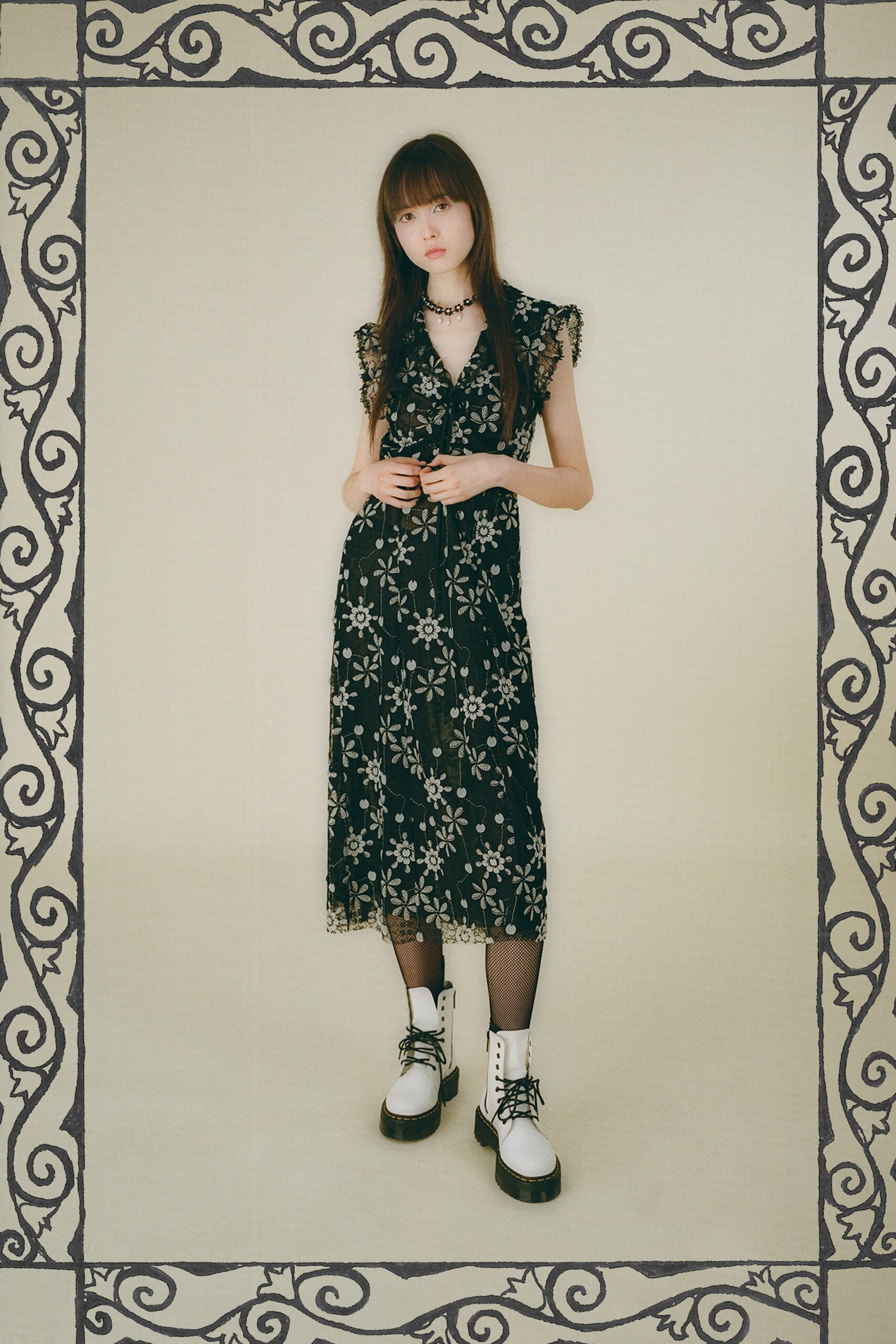 black lace sleeveless v-neck fitted embroidered tiered dress