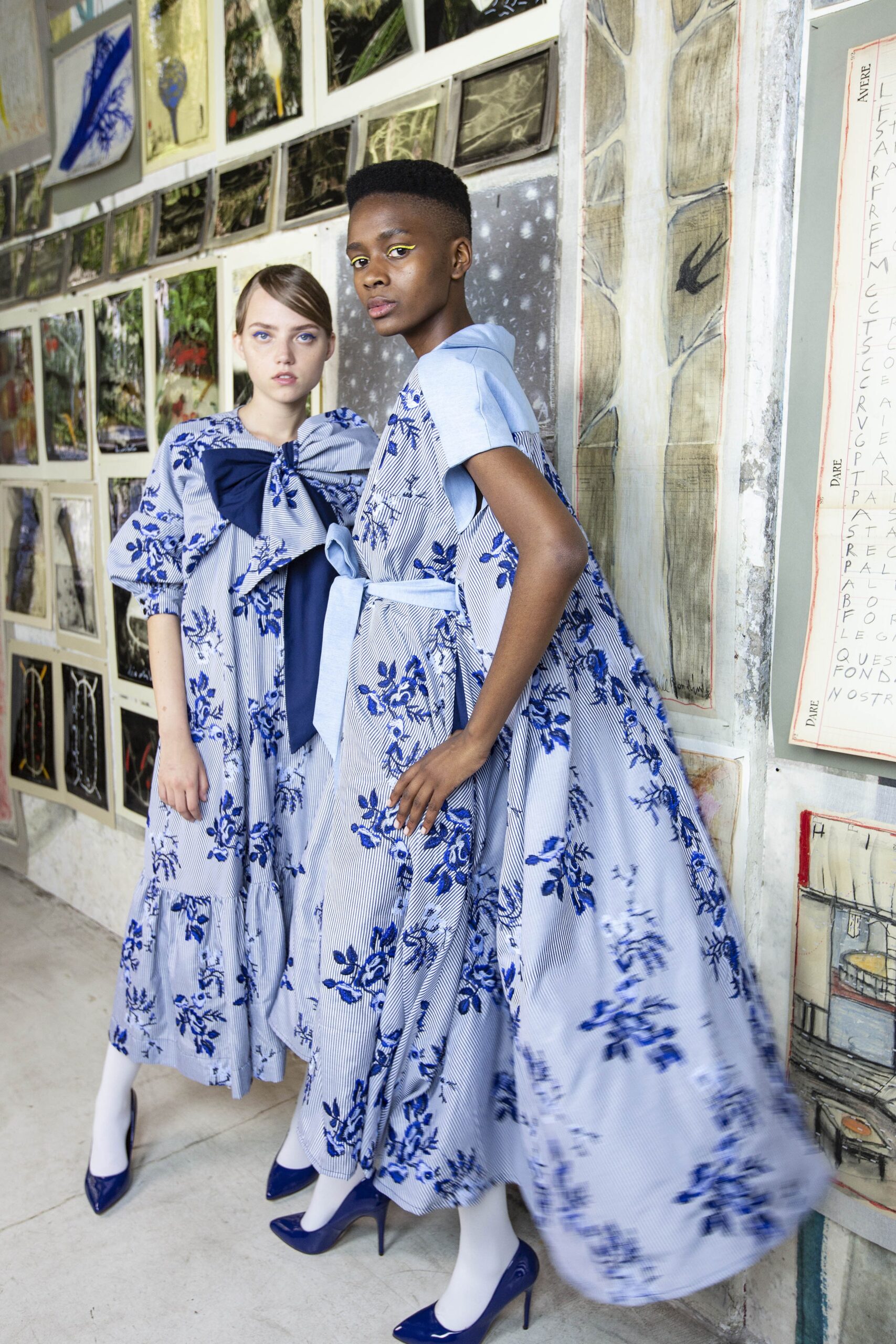 blue cotton short-sleeve collared relaxed flared embroidered dress