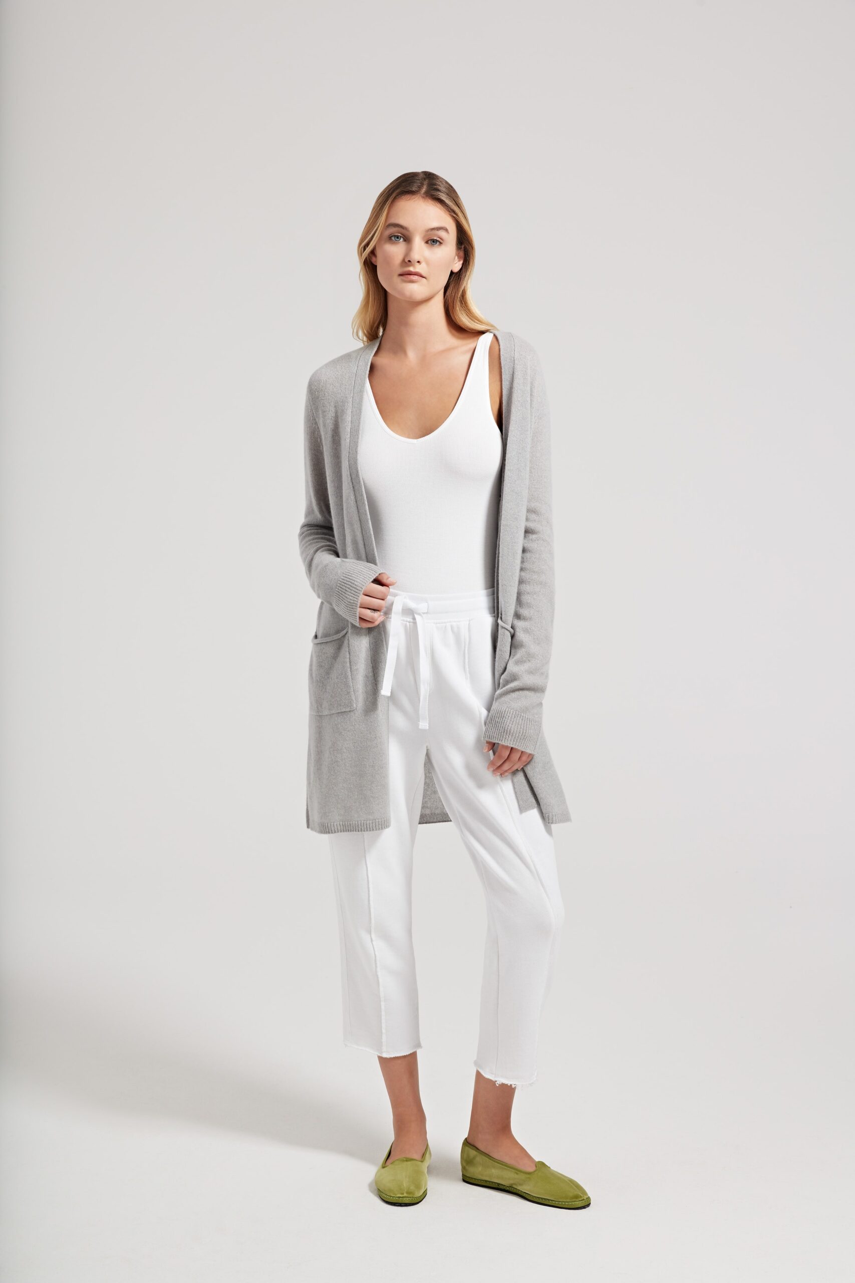 gray cotton long-sleeve relaxed pockets cardigan