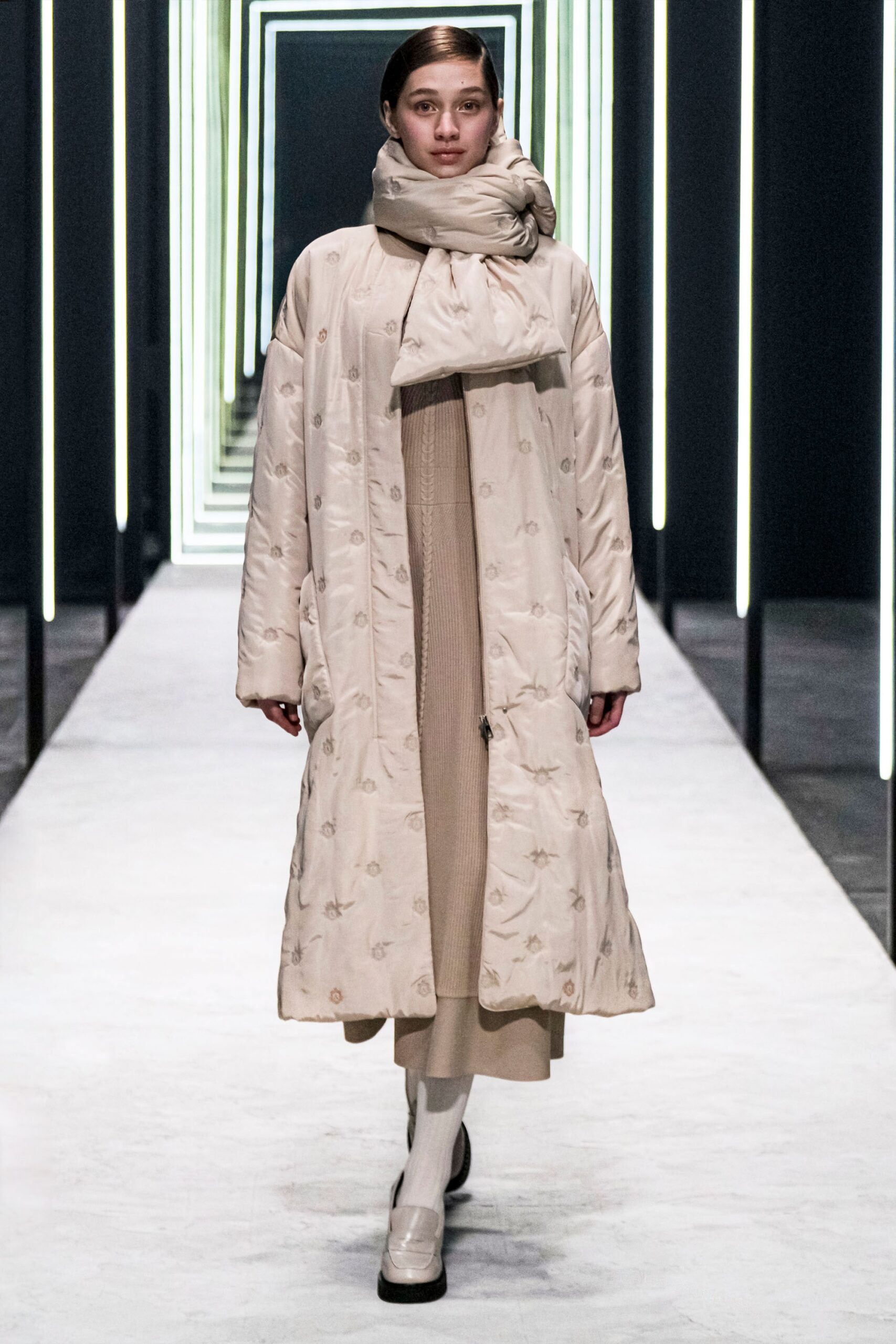 beige cotton long-sleeve collared relaxed embroidered midi coat