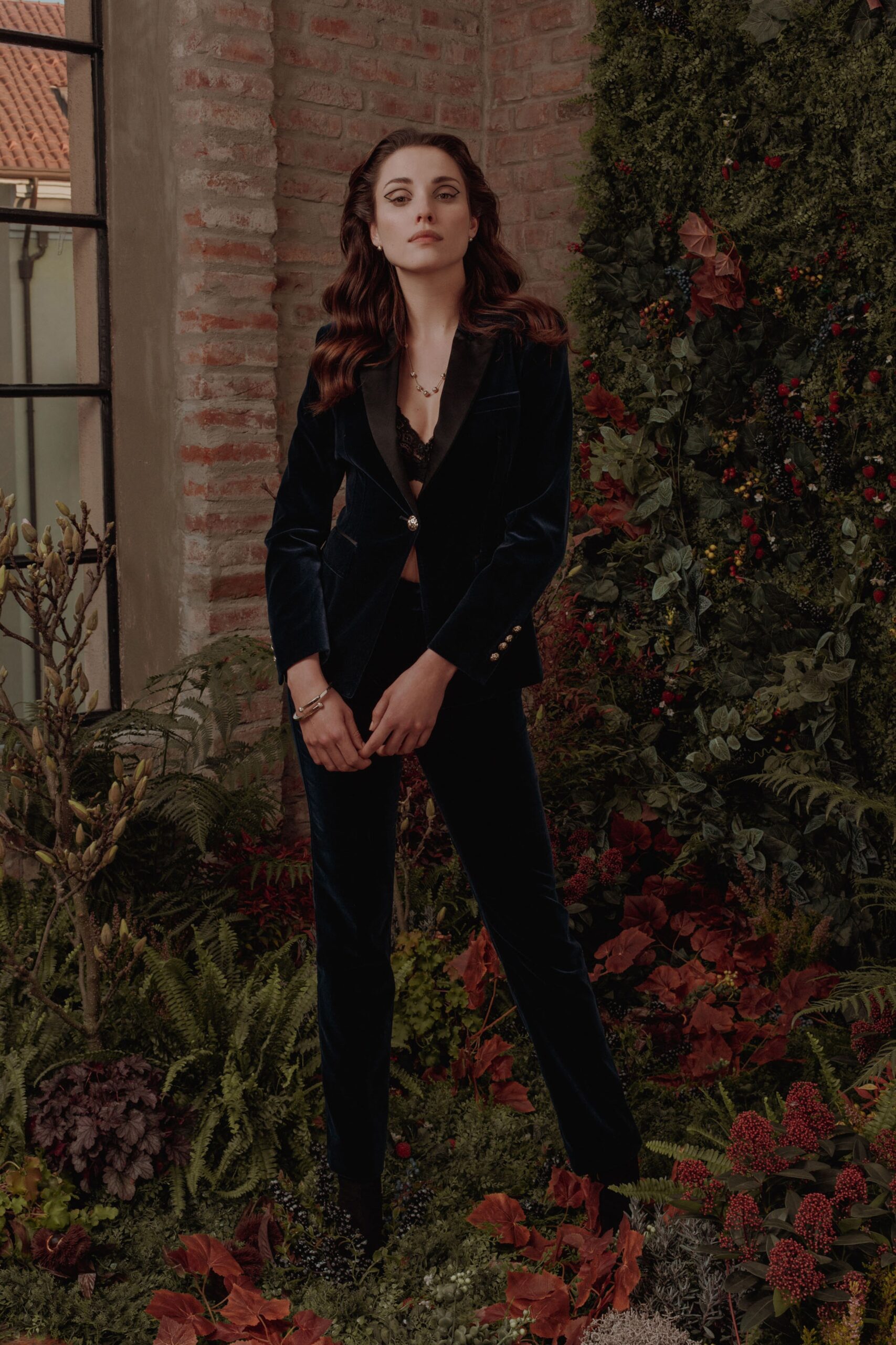 black velvet long-sleeve collared tailored buttoned blazer
