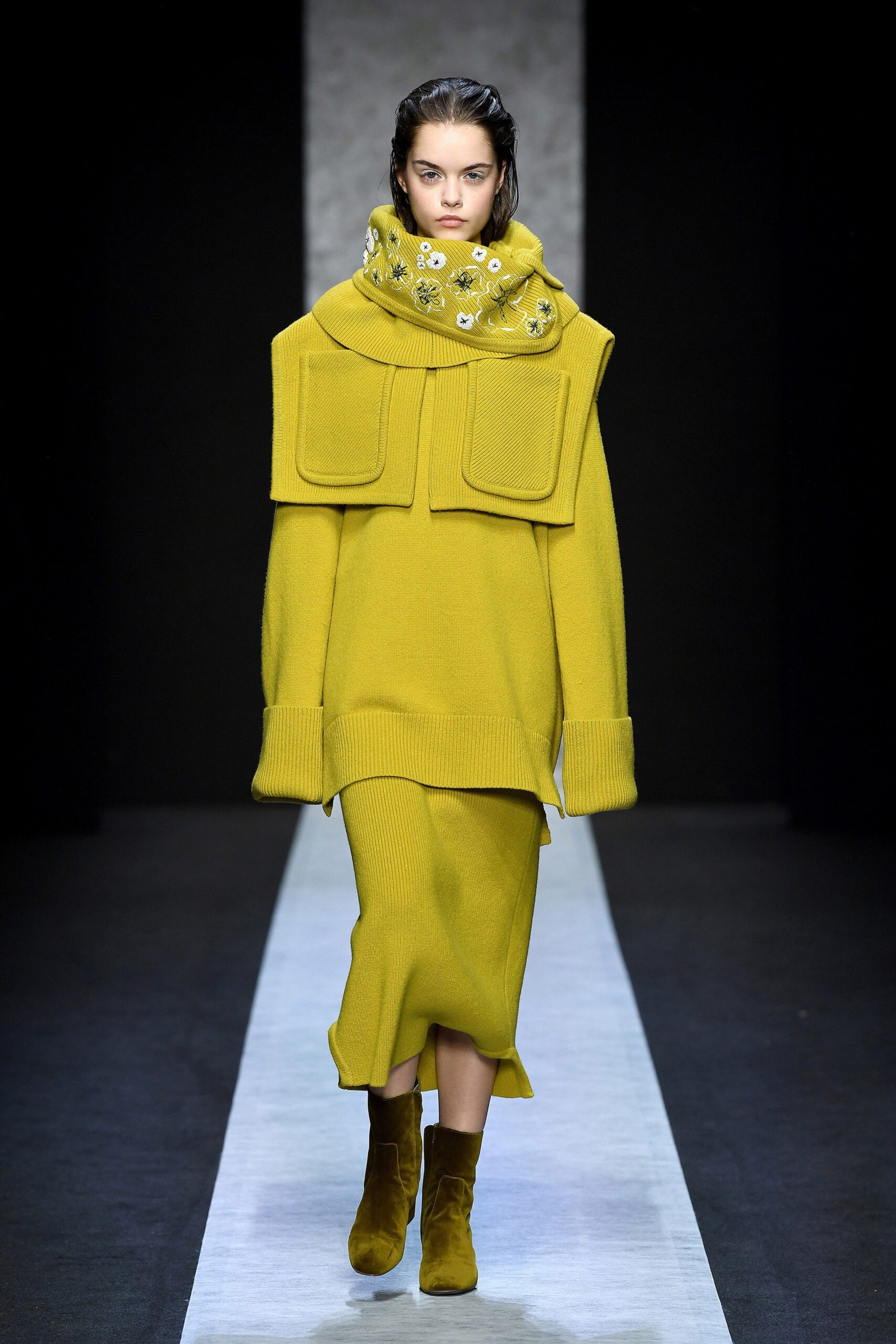 yellow wool relaxed dress with scarf