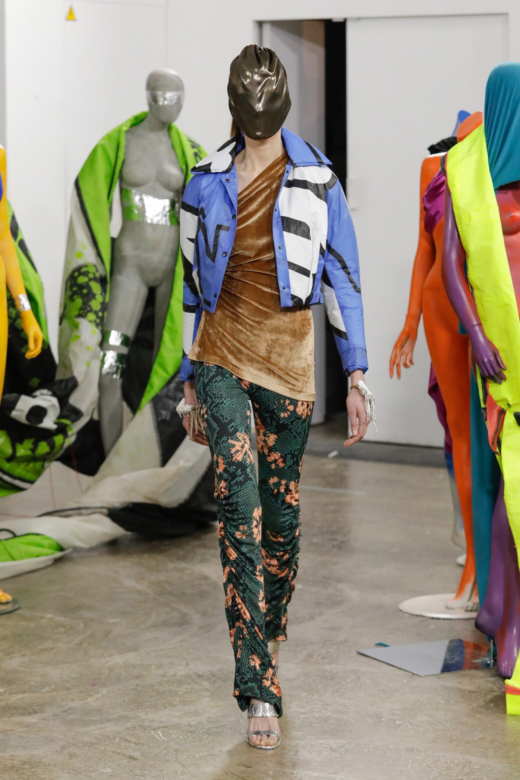 color-blocked fitted jacket with velvet top