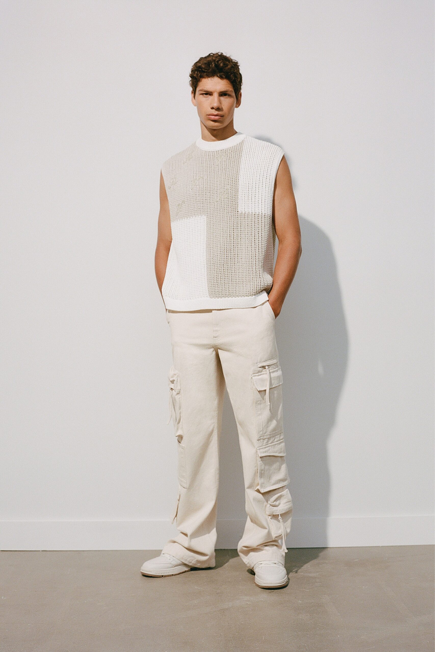 white cotton relaxed cargo pants