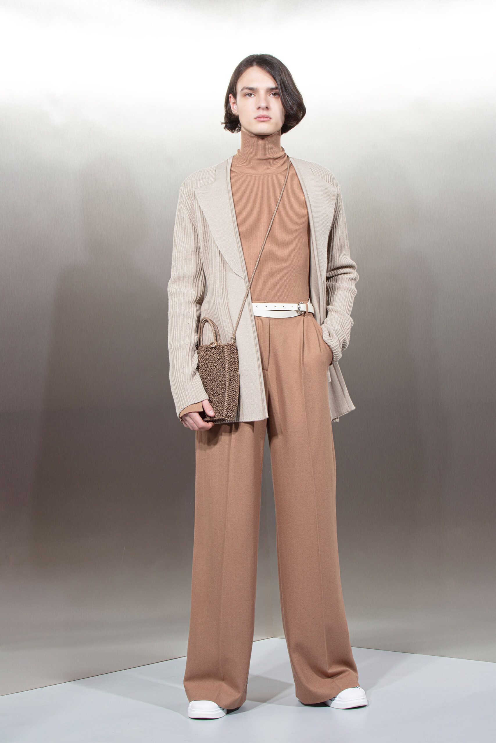 beige knit long-sleeve collared relaxed layered blazer