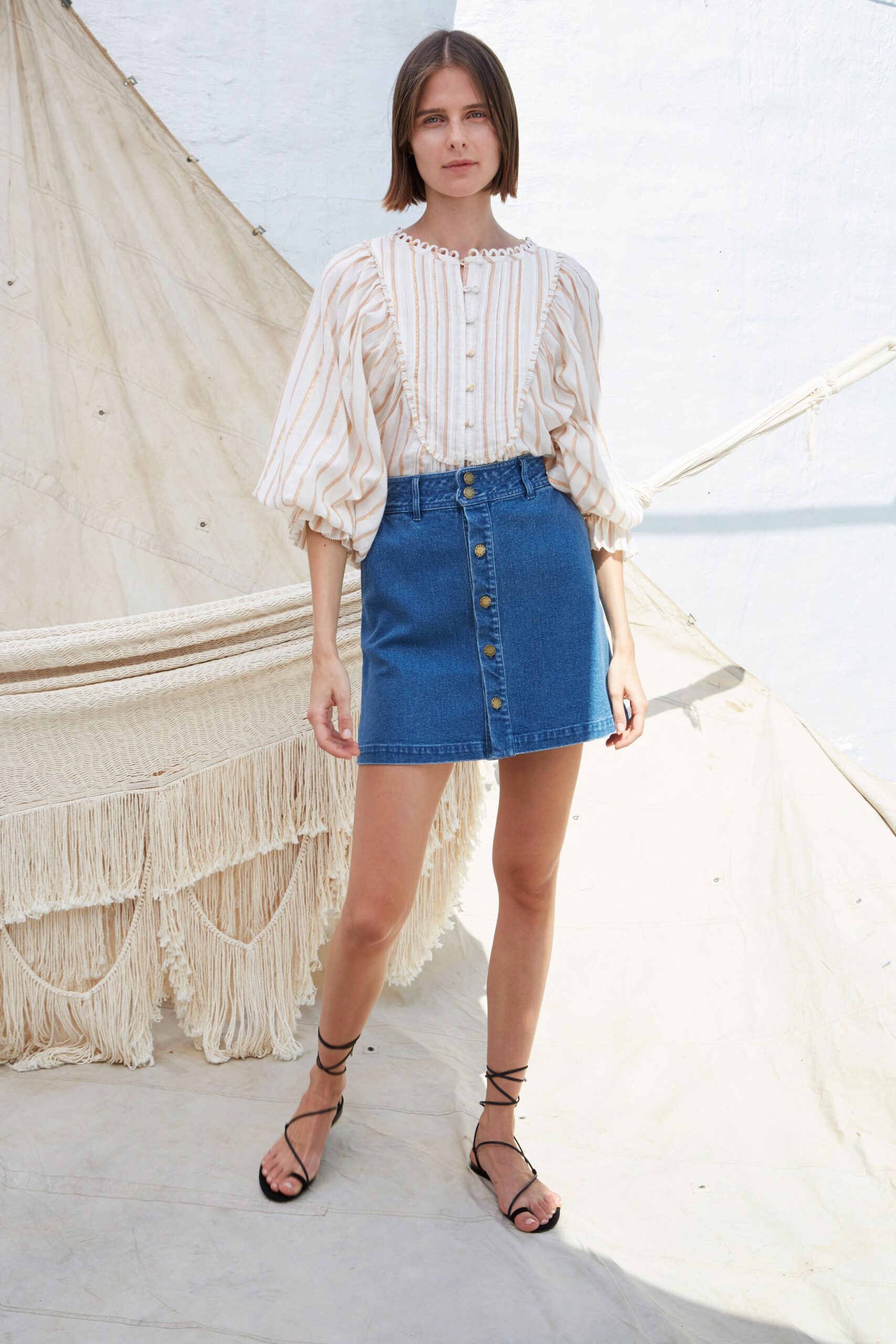 blue denim fitted buttoned mini skirt