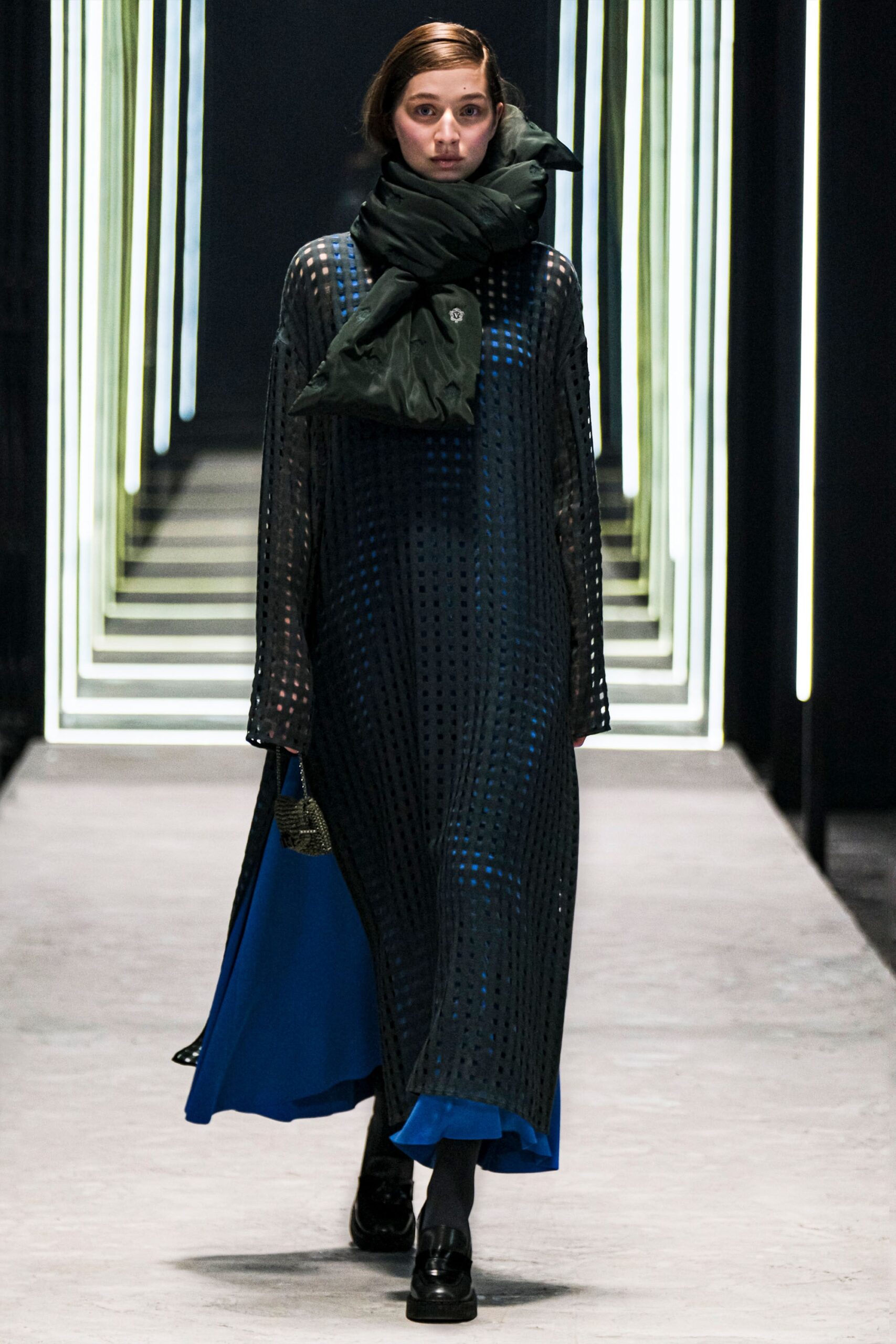 black and blue relaxed midi dress with scarf