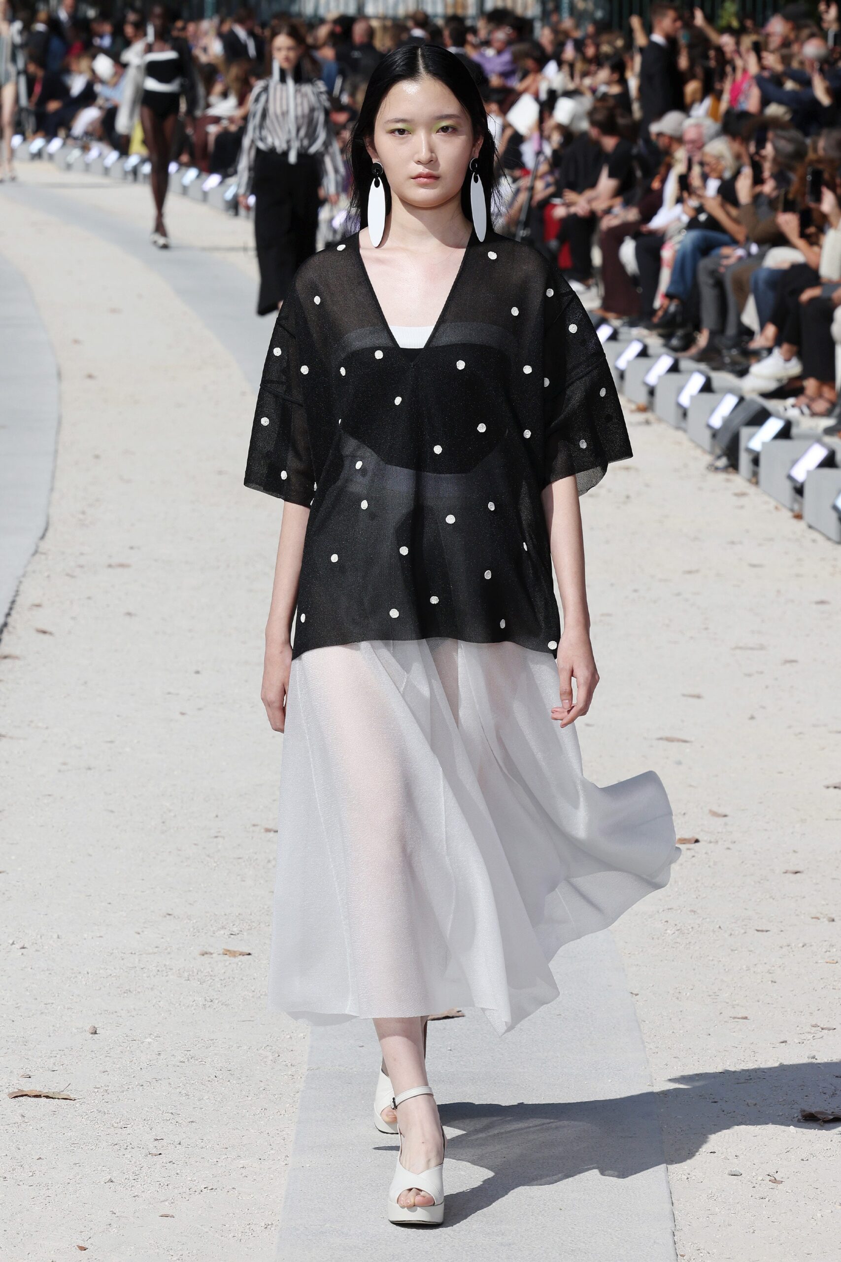 black chiffon sleeveless v-neck relaxed polka-dot sheer top