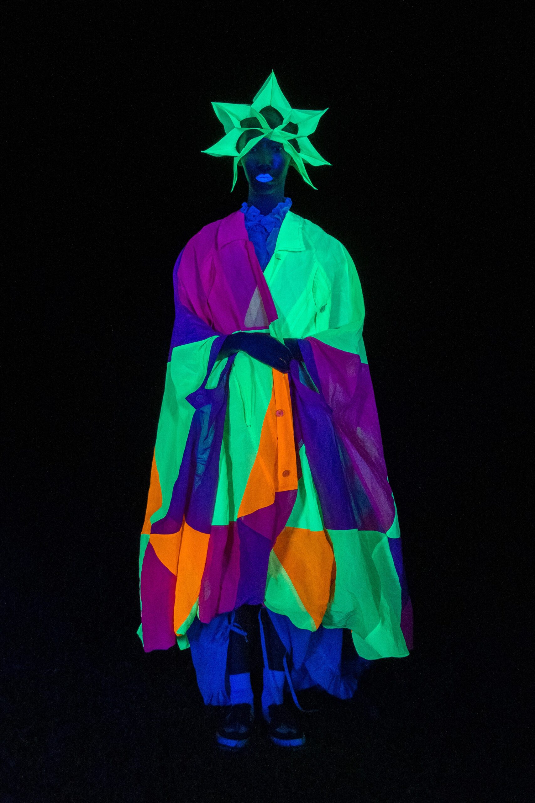 green vinyl relaxed color-blocked shiny cape