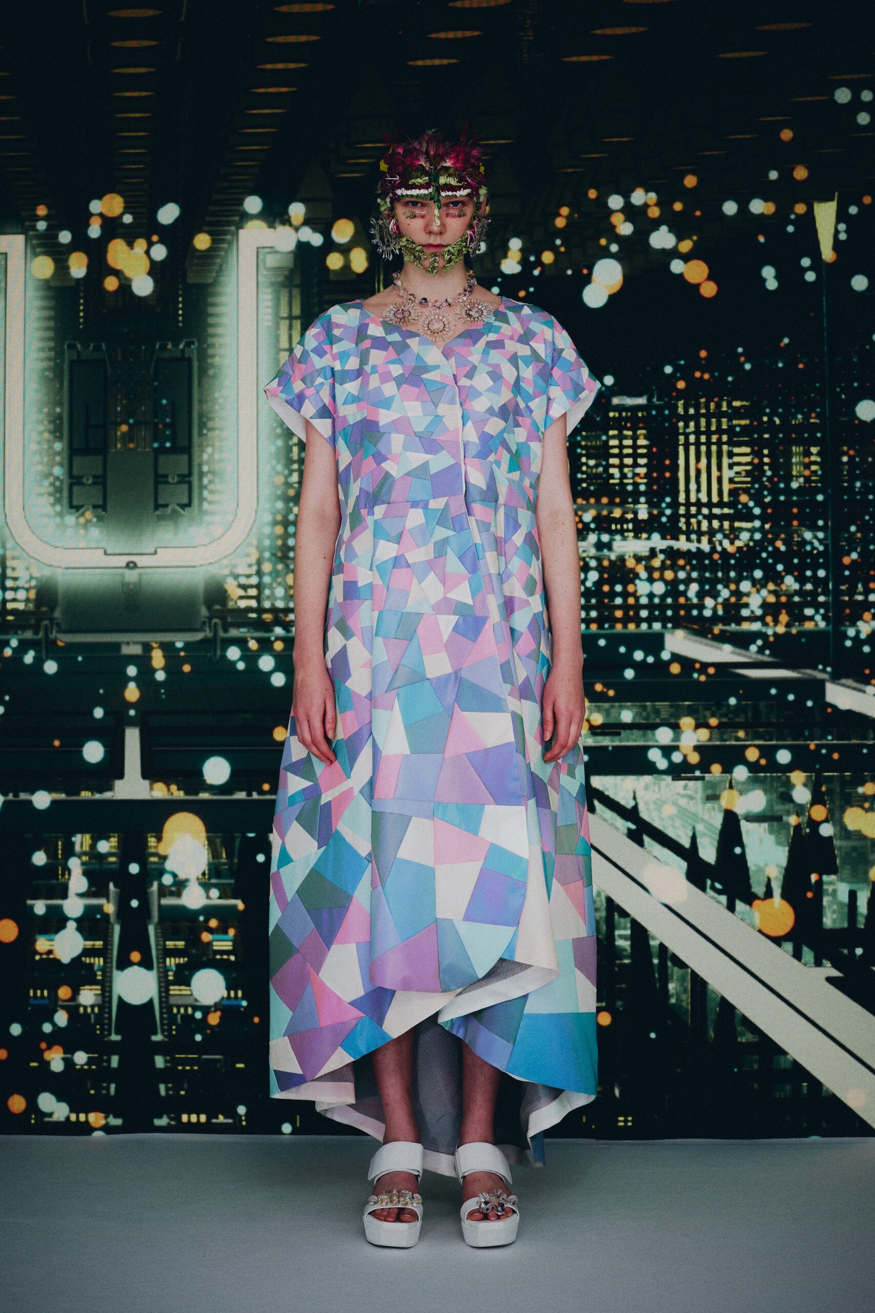 relaxed printed midi dress