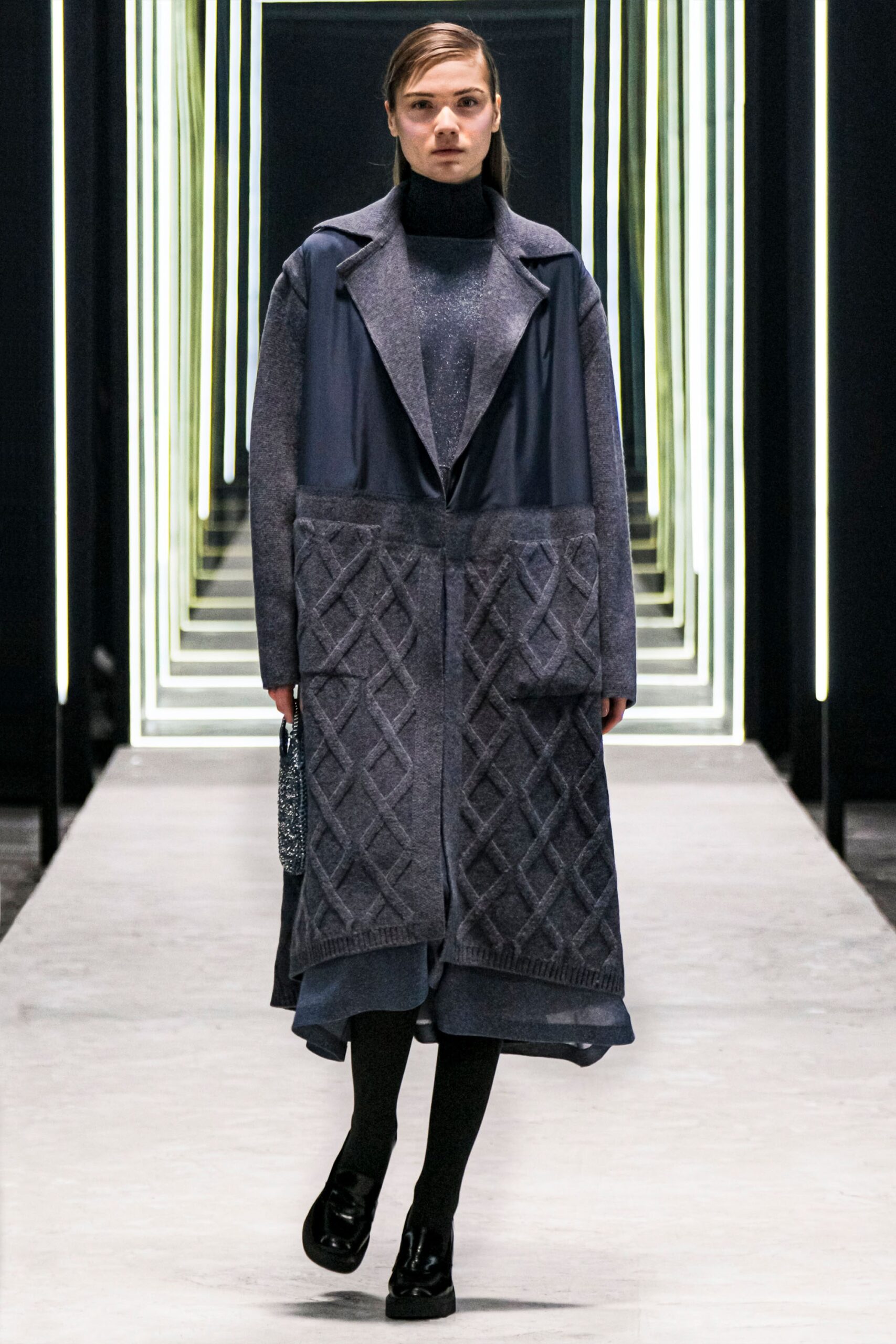 gray wool long-sleeve collared relaxed layered pockets coat