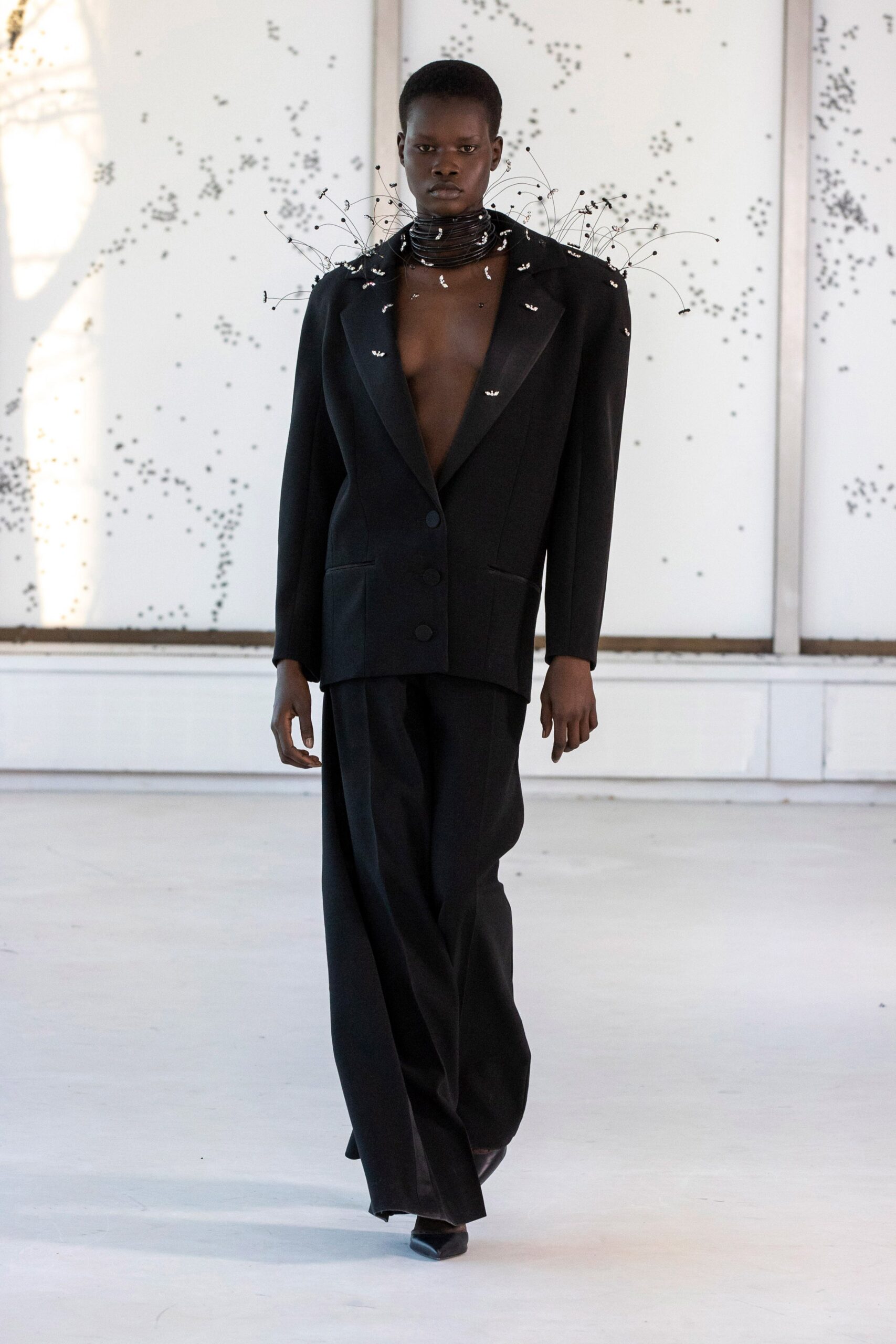 black wool long-sleeve collared structured layered blazer