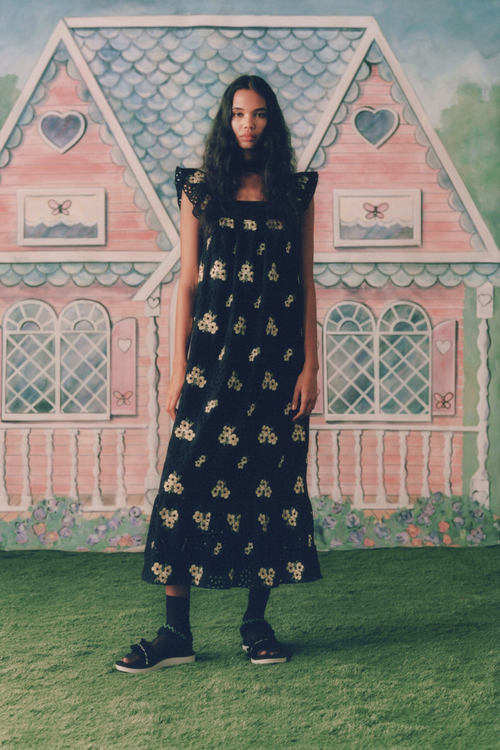 black relaxed midi dress