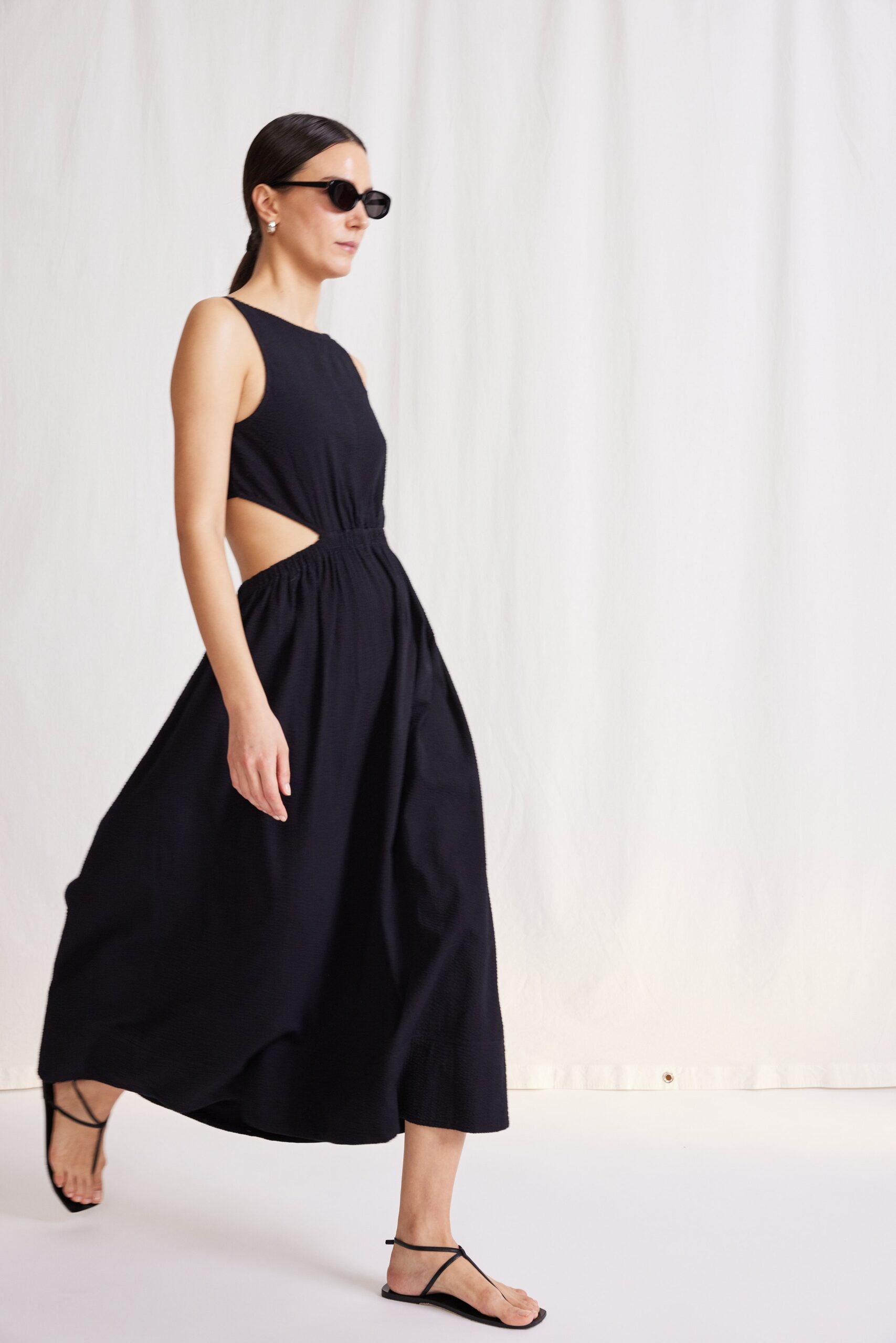 black cotton sleeveless dress