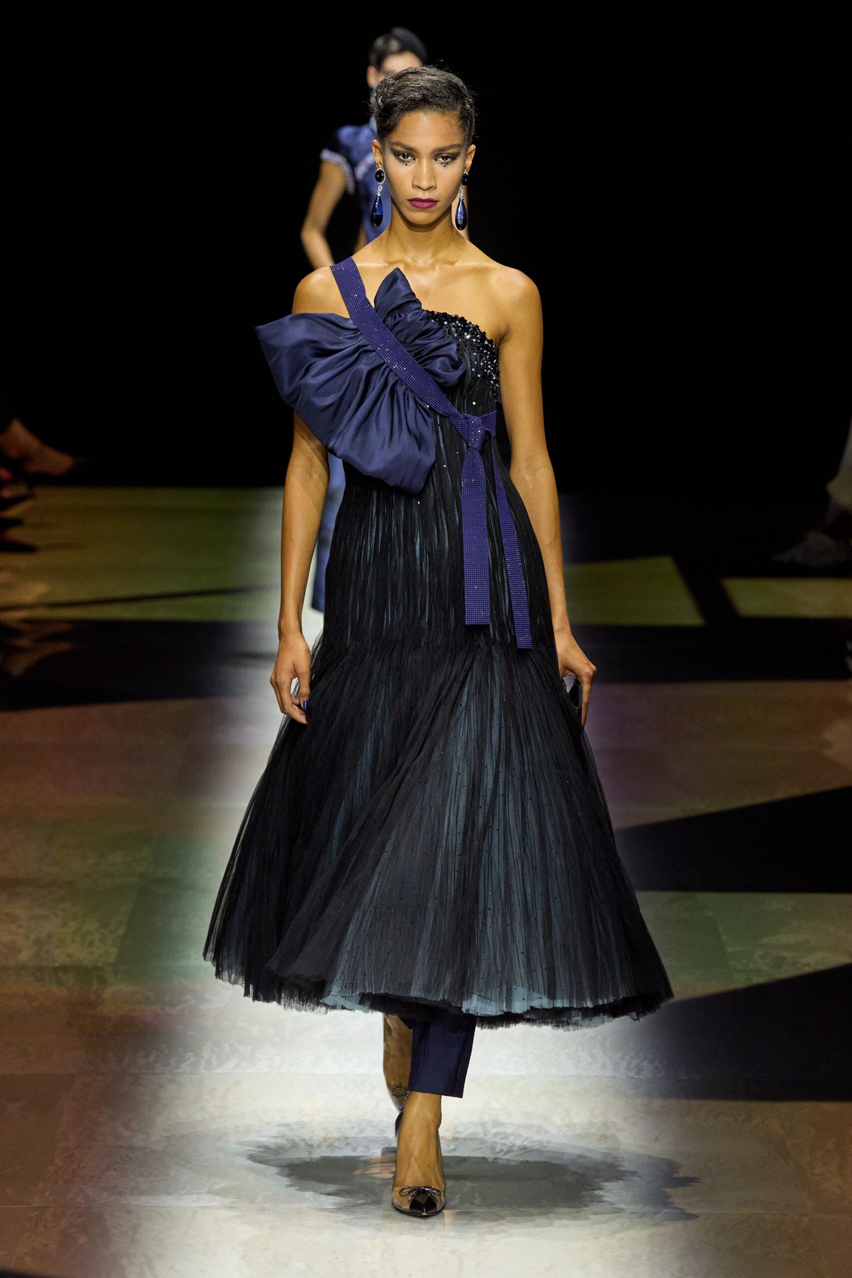 black and blue pleated midi dress