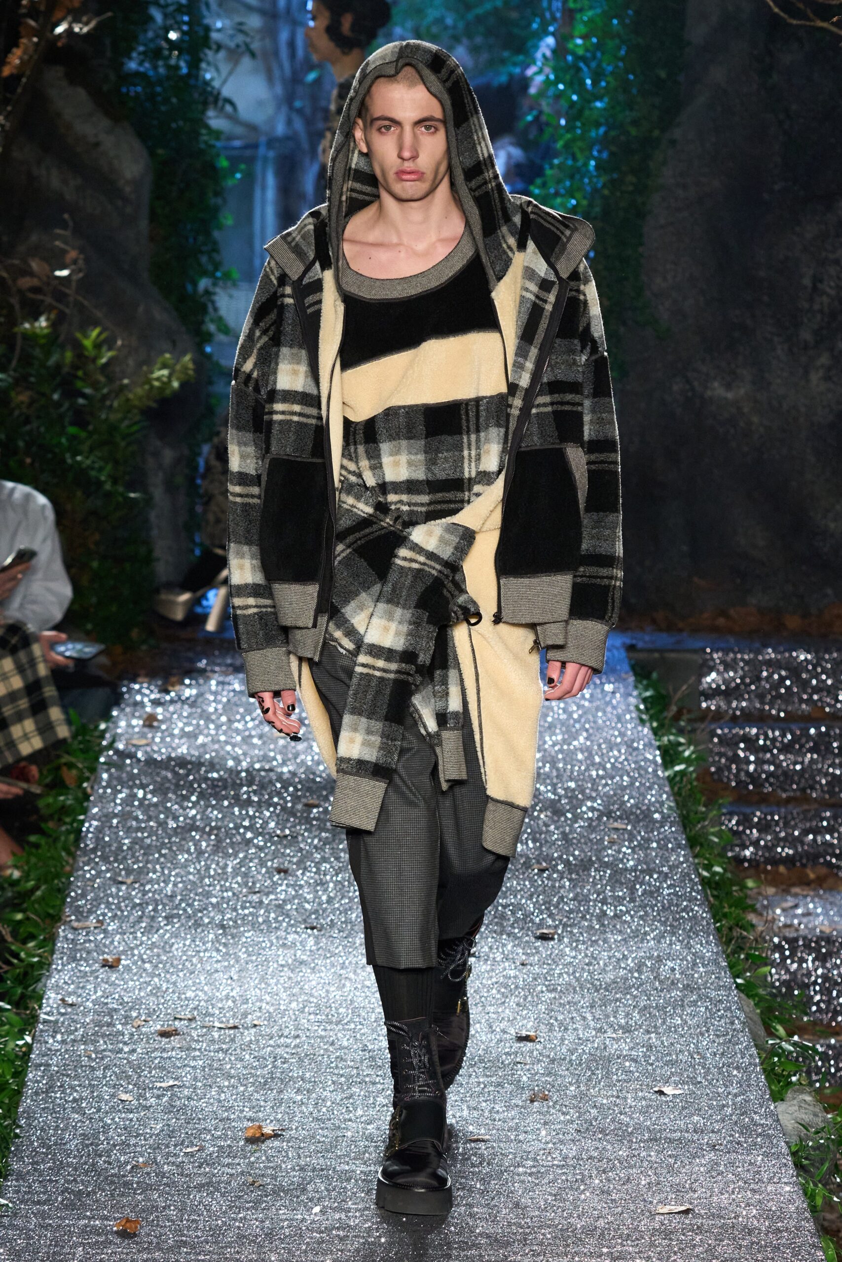 relaxed checkered coat with fitted top