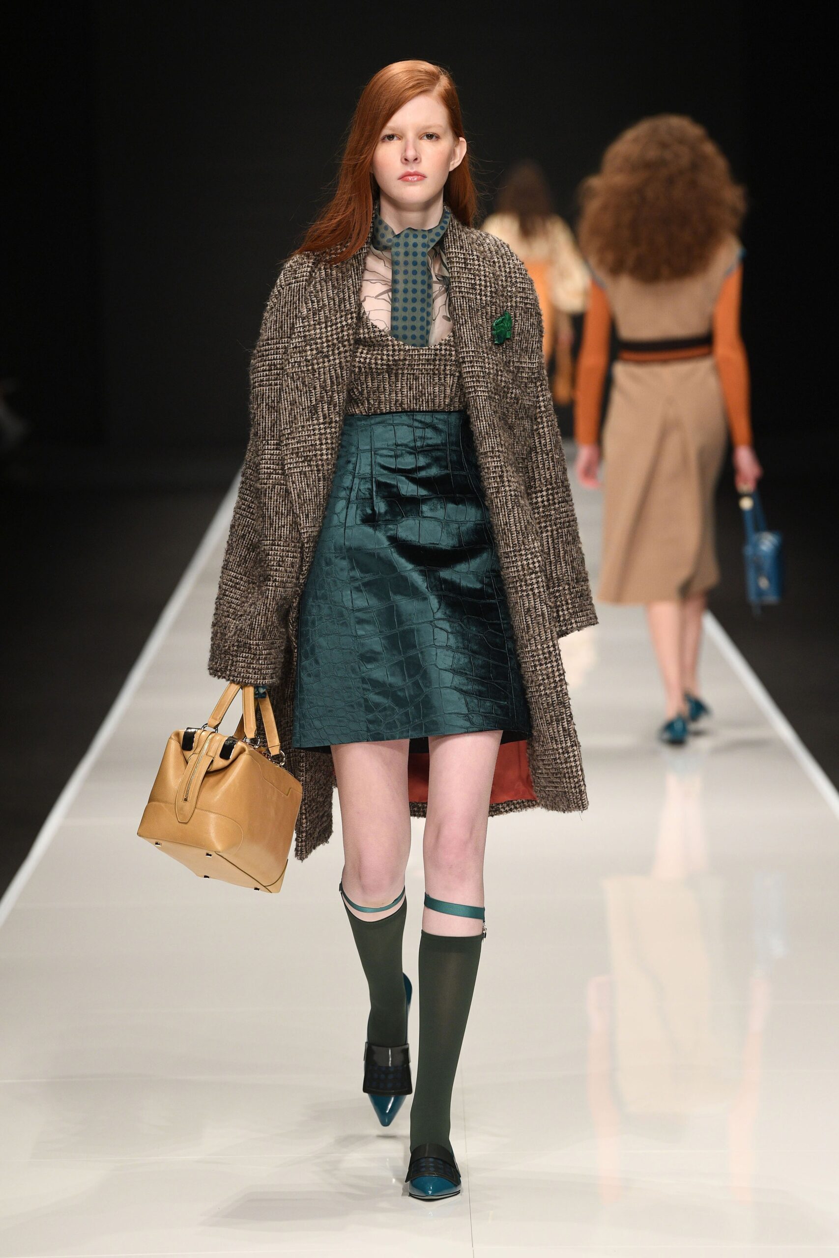 brown wool long-sleeve collared relaxed layered coat