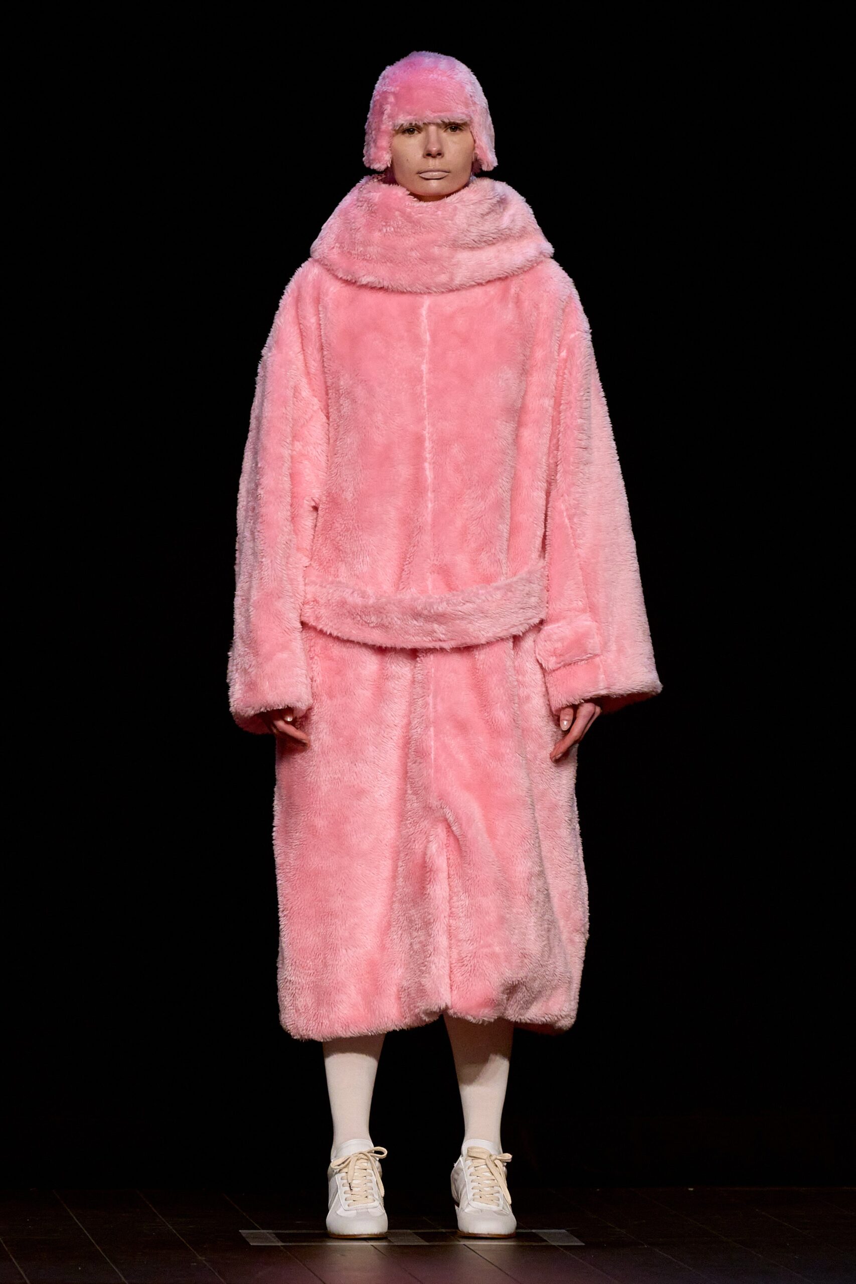 pink faux-fur long-sleeve collared oversized midi coat