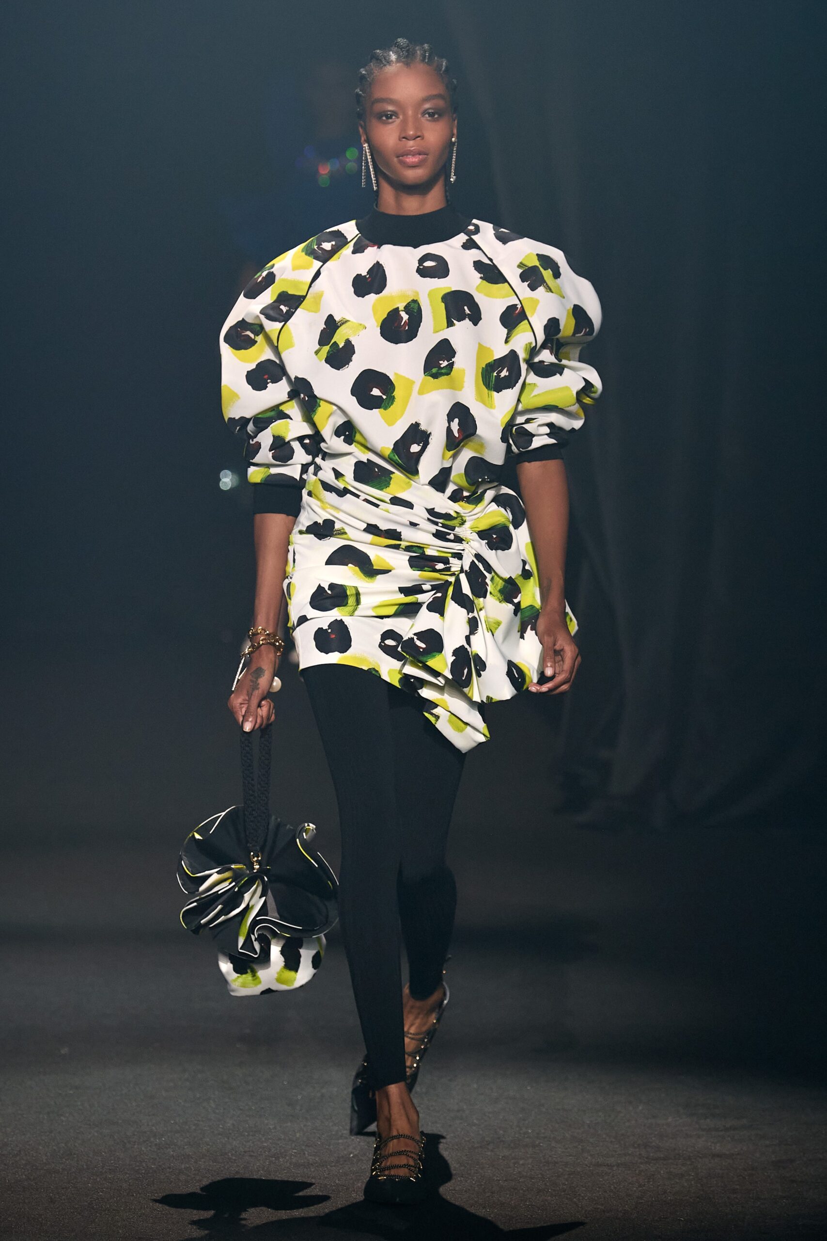 printed fitted top with leggings