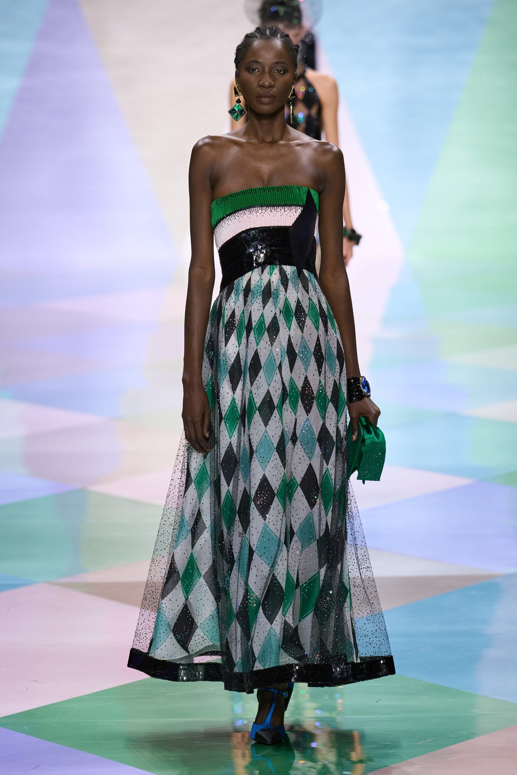 black green white printed gown