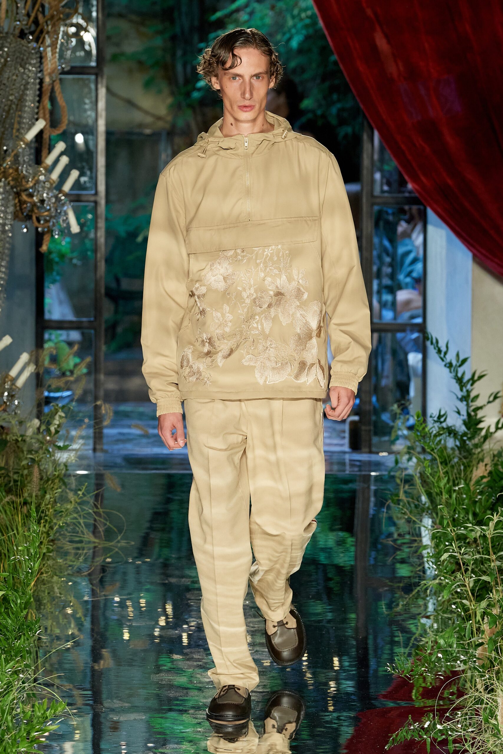 beige relaxed hoodie and pants